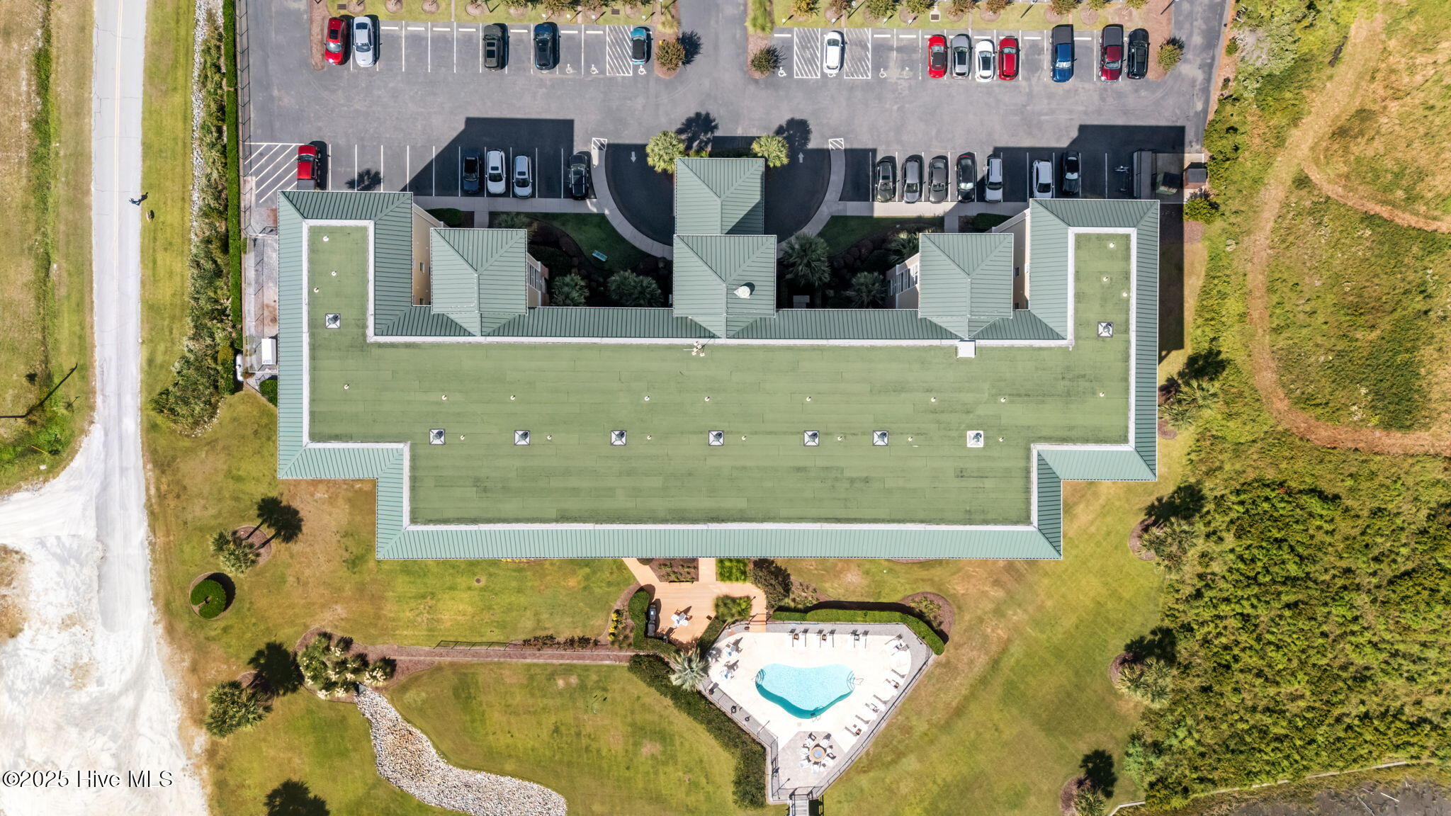 100532538 | Photo 10