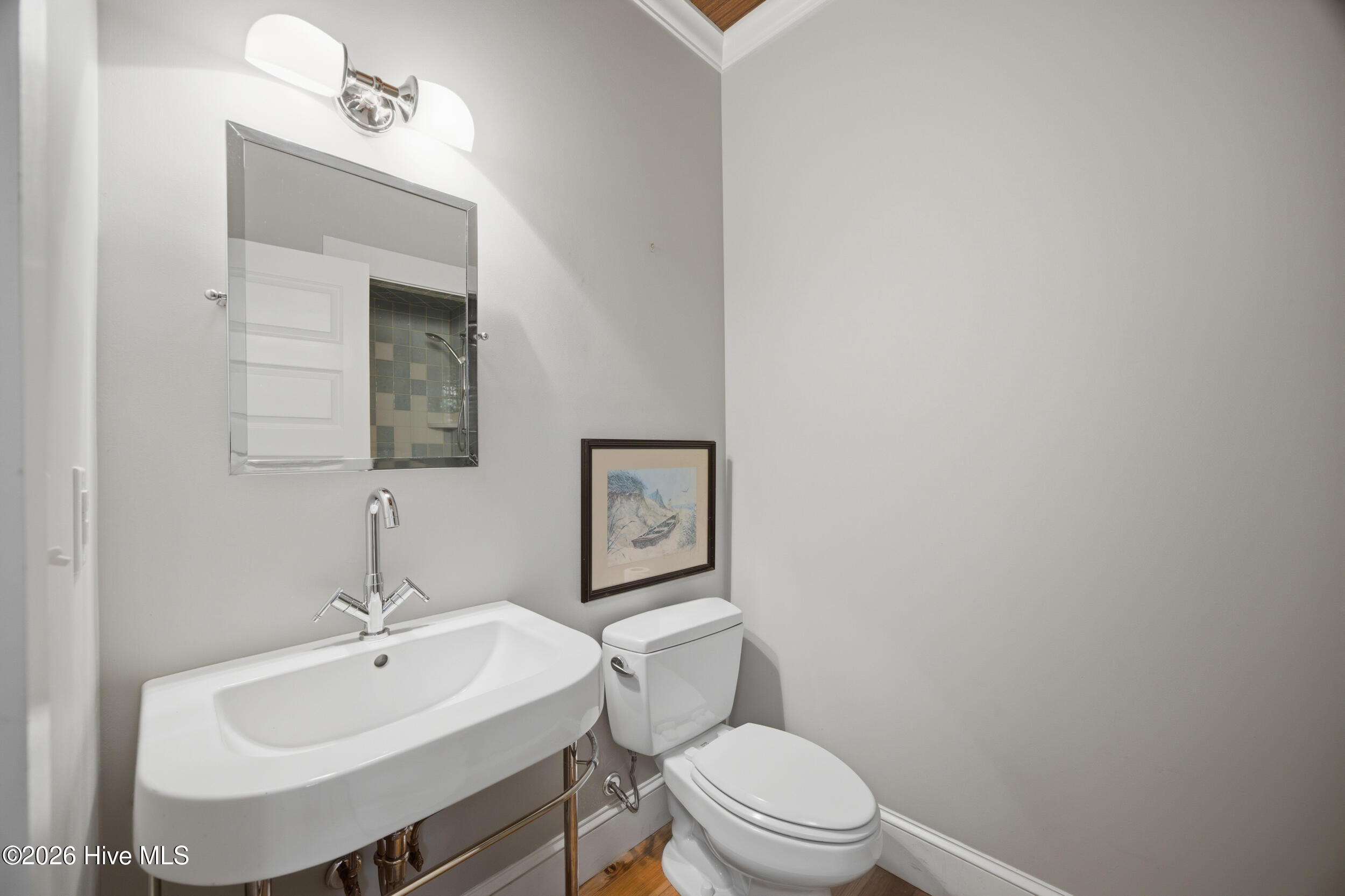 100566122 | Photo 14