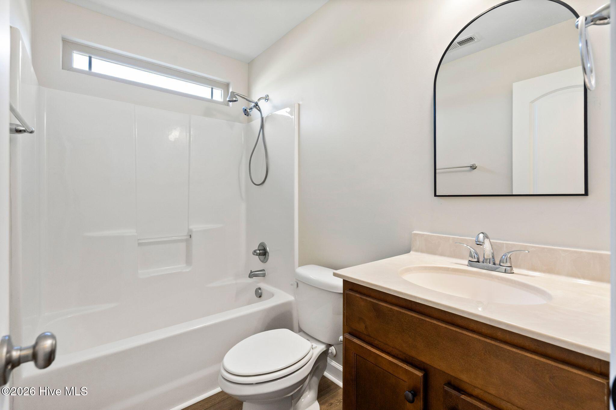 100559181 | Photo 23