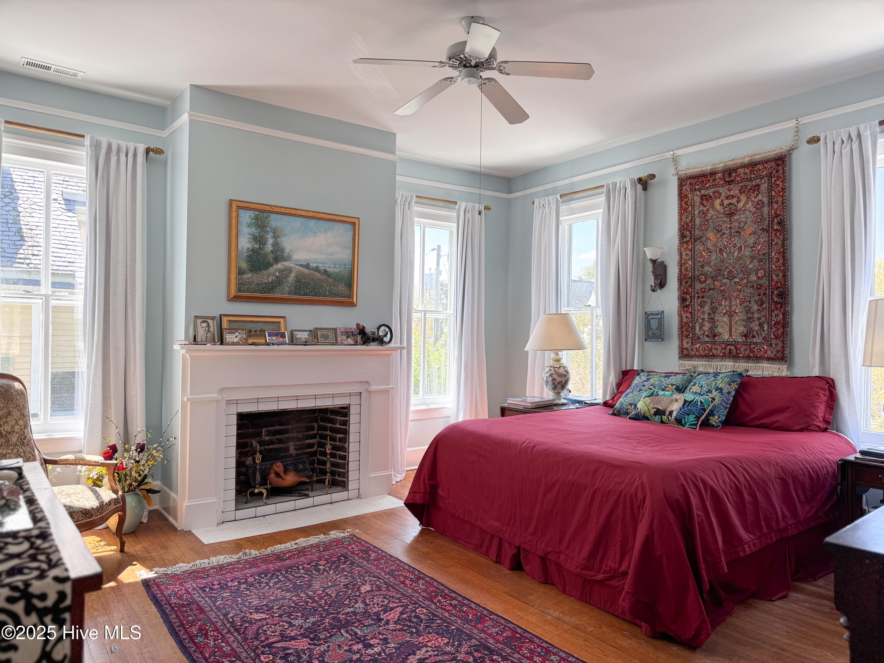 100501936 | Photo 53