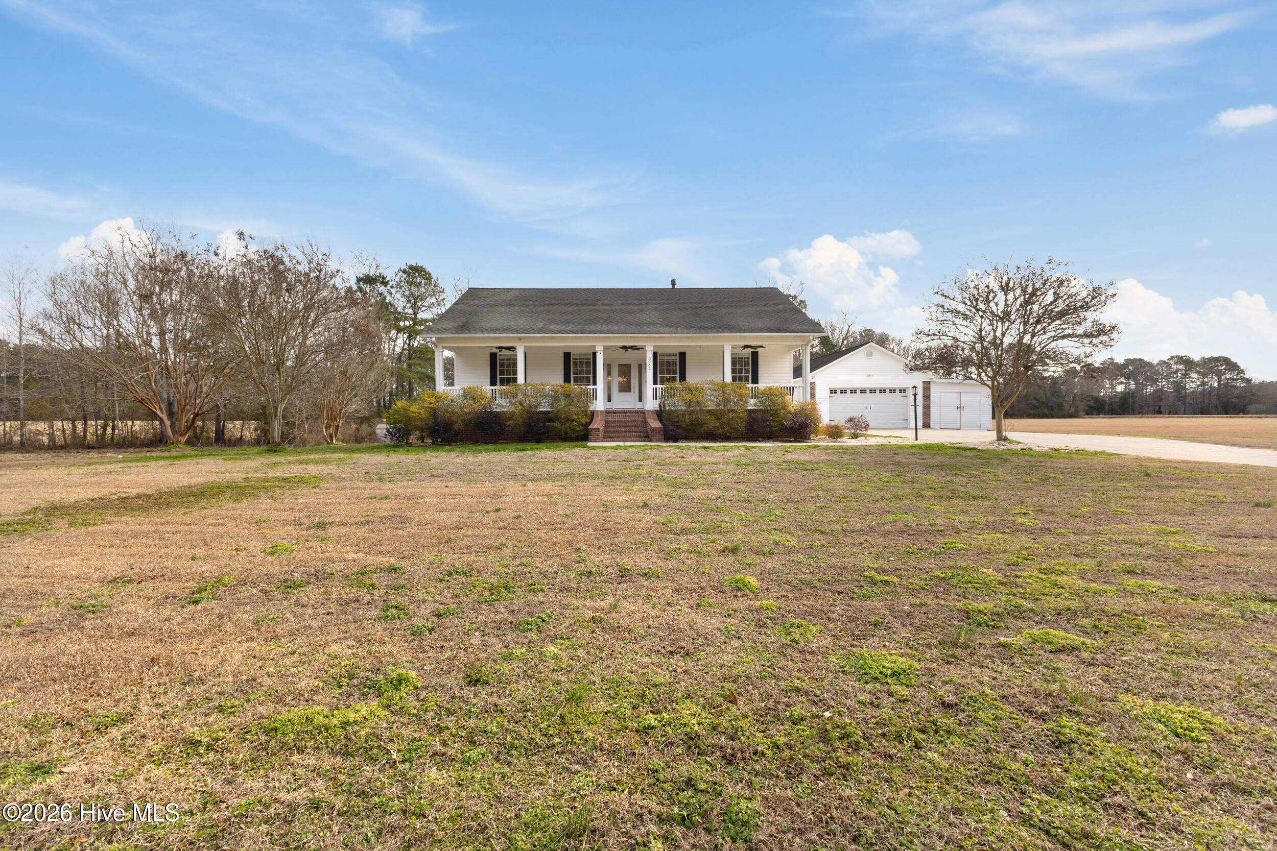 100552427 | Photo 53