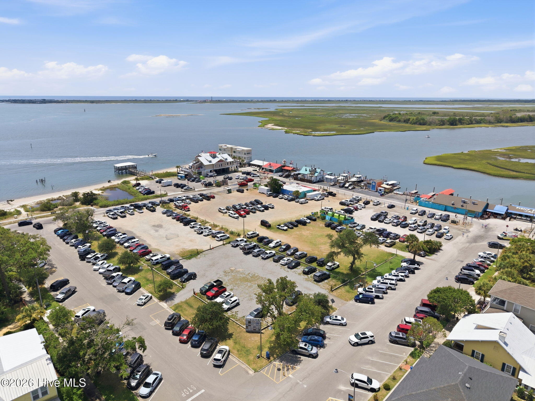 Exterior photo of 1015 N Caswell Avenue, Southport, NC 28461. MLS: 100585267