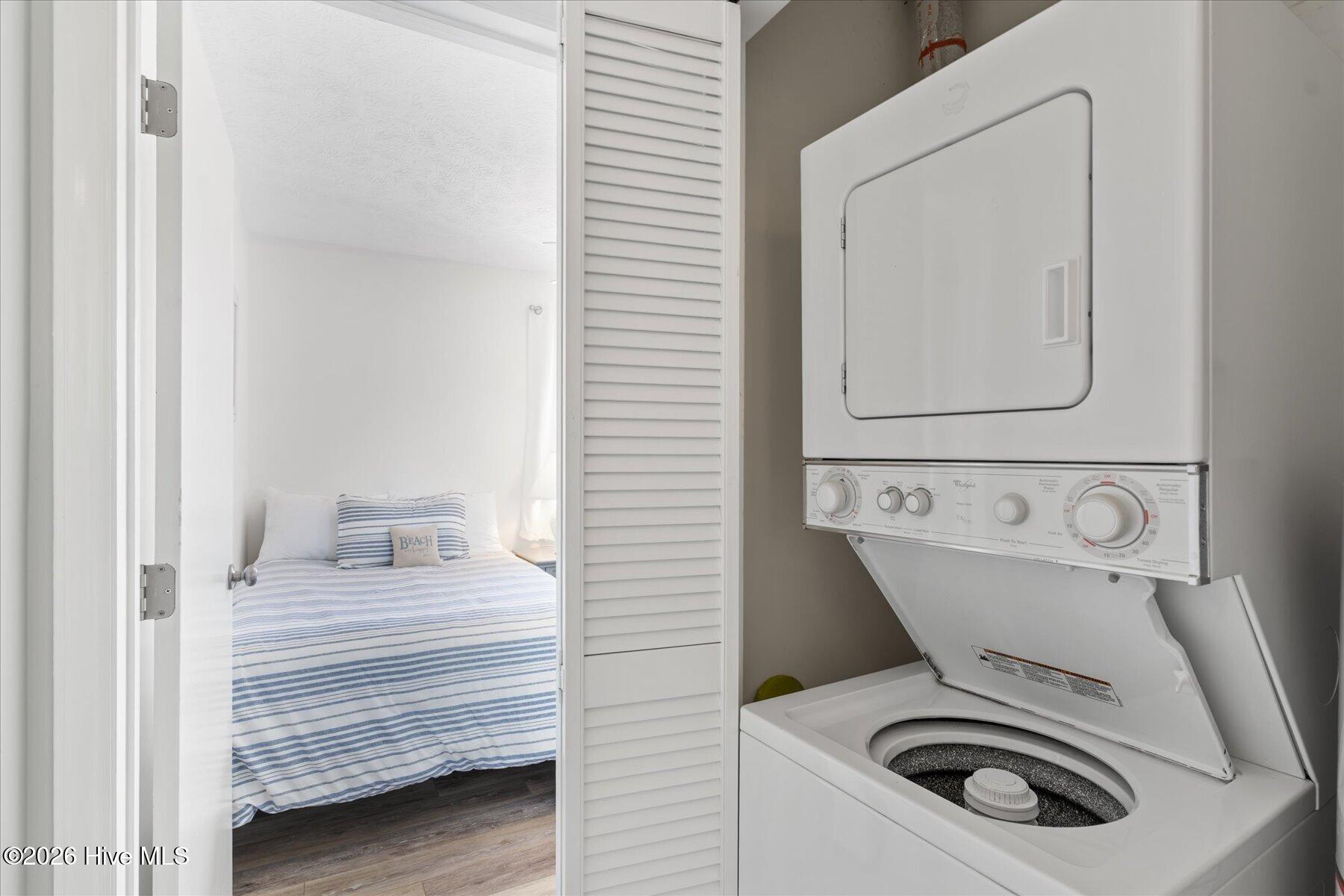 100564383 | Photo 39