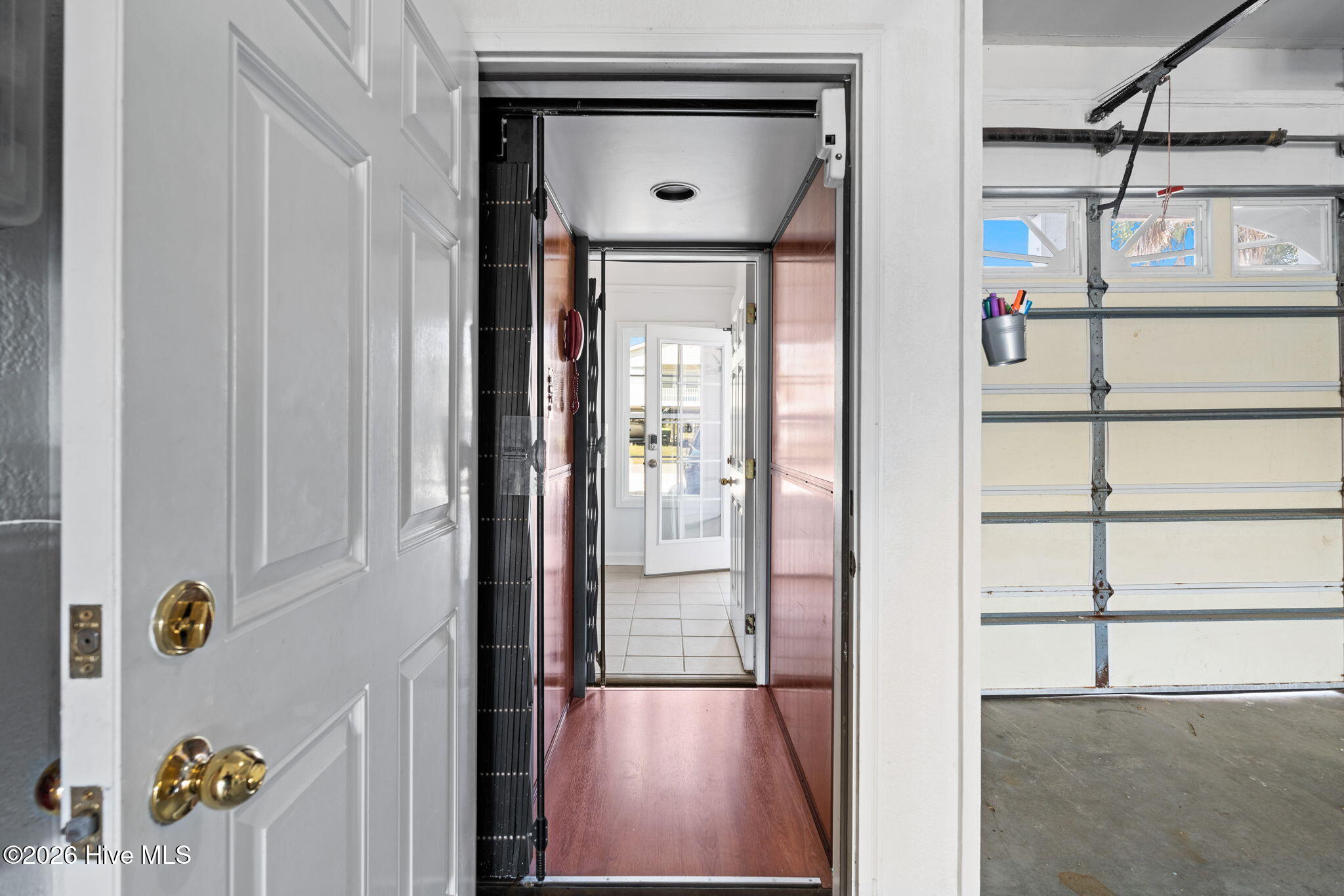 100563931 | Photo 56