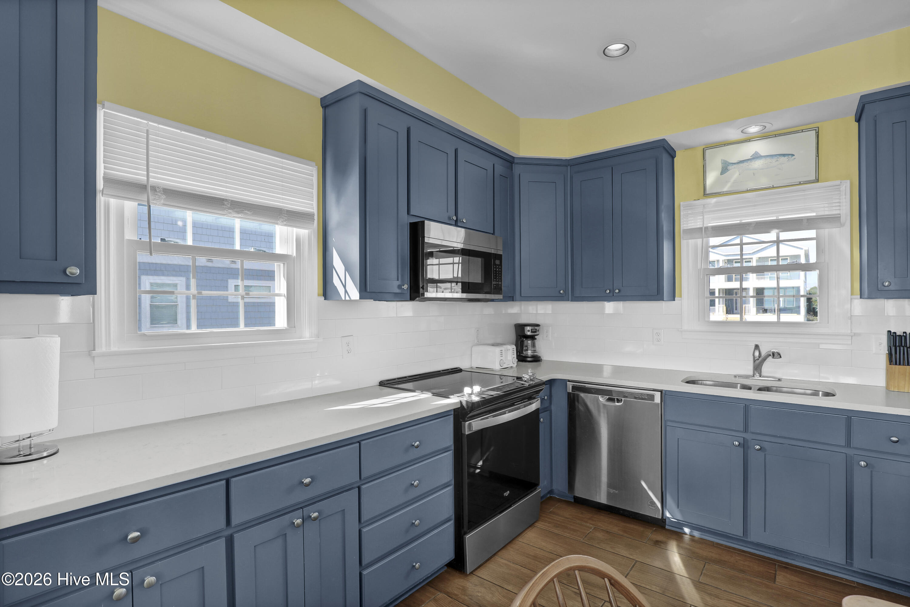 100551936 | Photo 34