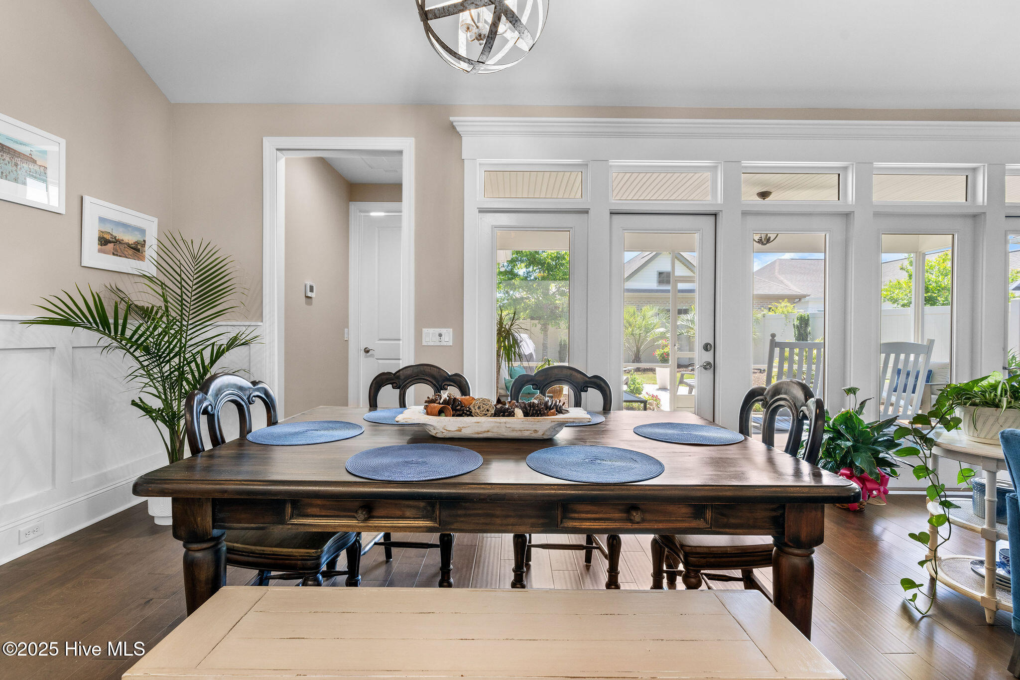 100540616 | Photo 27