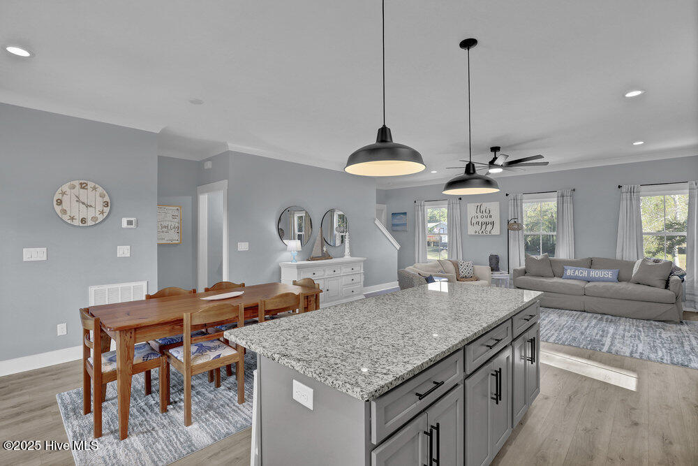 100539309 | Photo 10