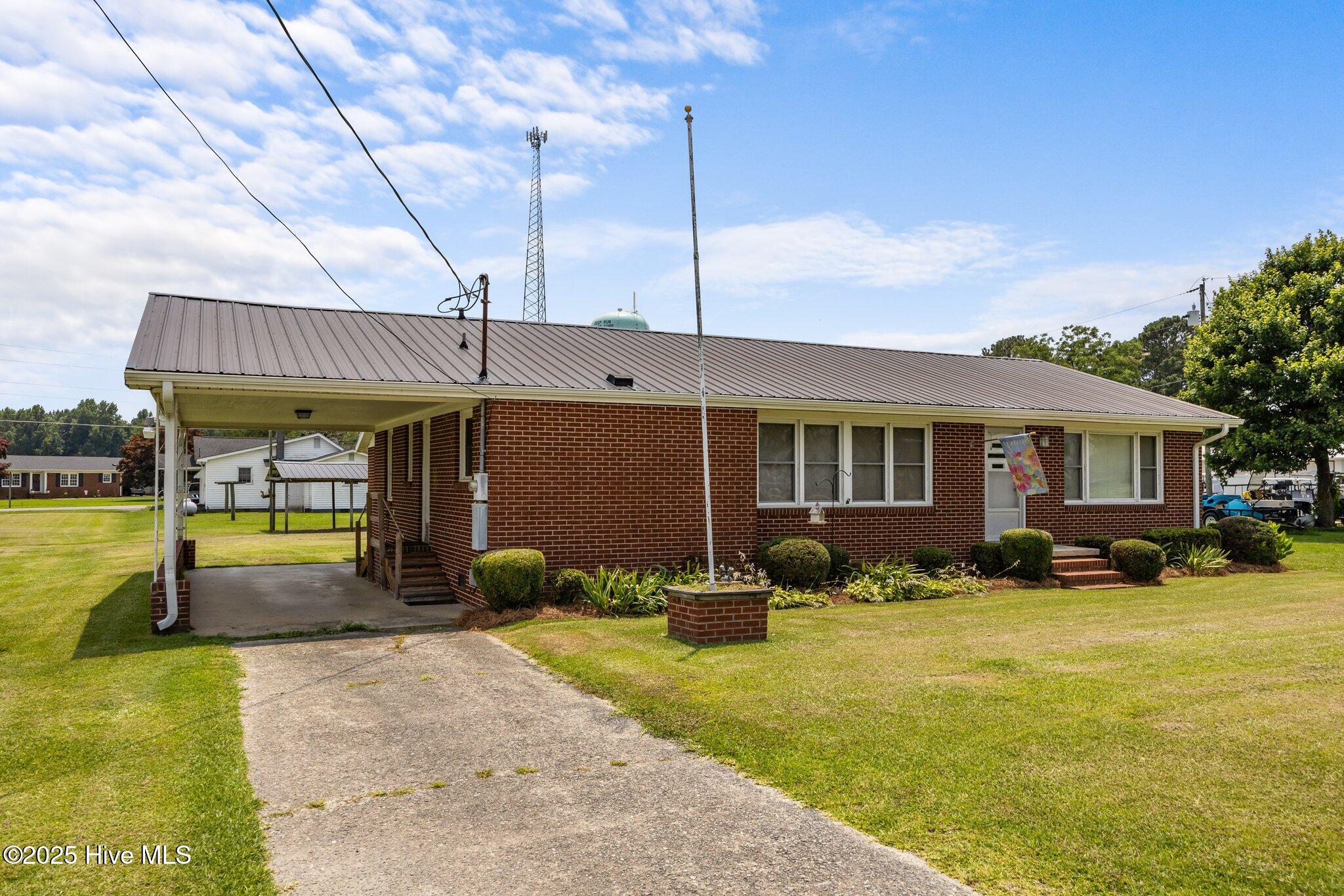 Homes for sale in Deep Run, NC | 2705 John Green Smith Rd, Deep Run, NC 28525 | MLS# 100518553