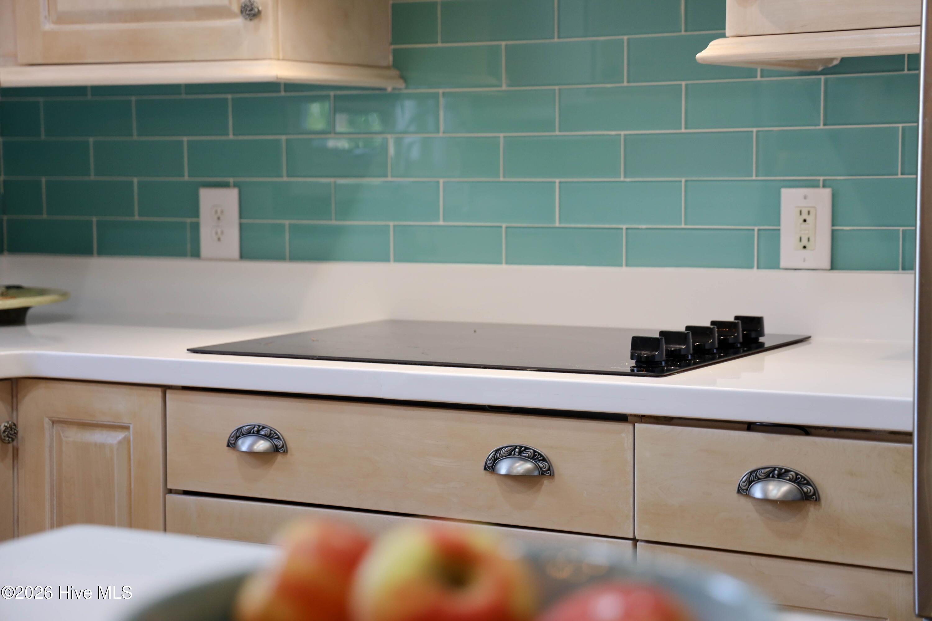 100559415 | Photo 33