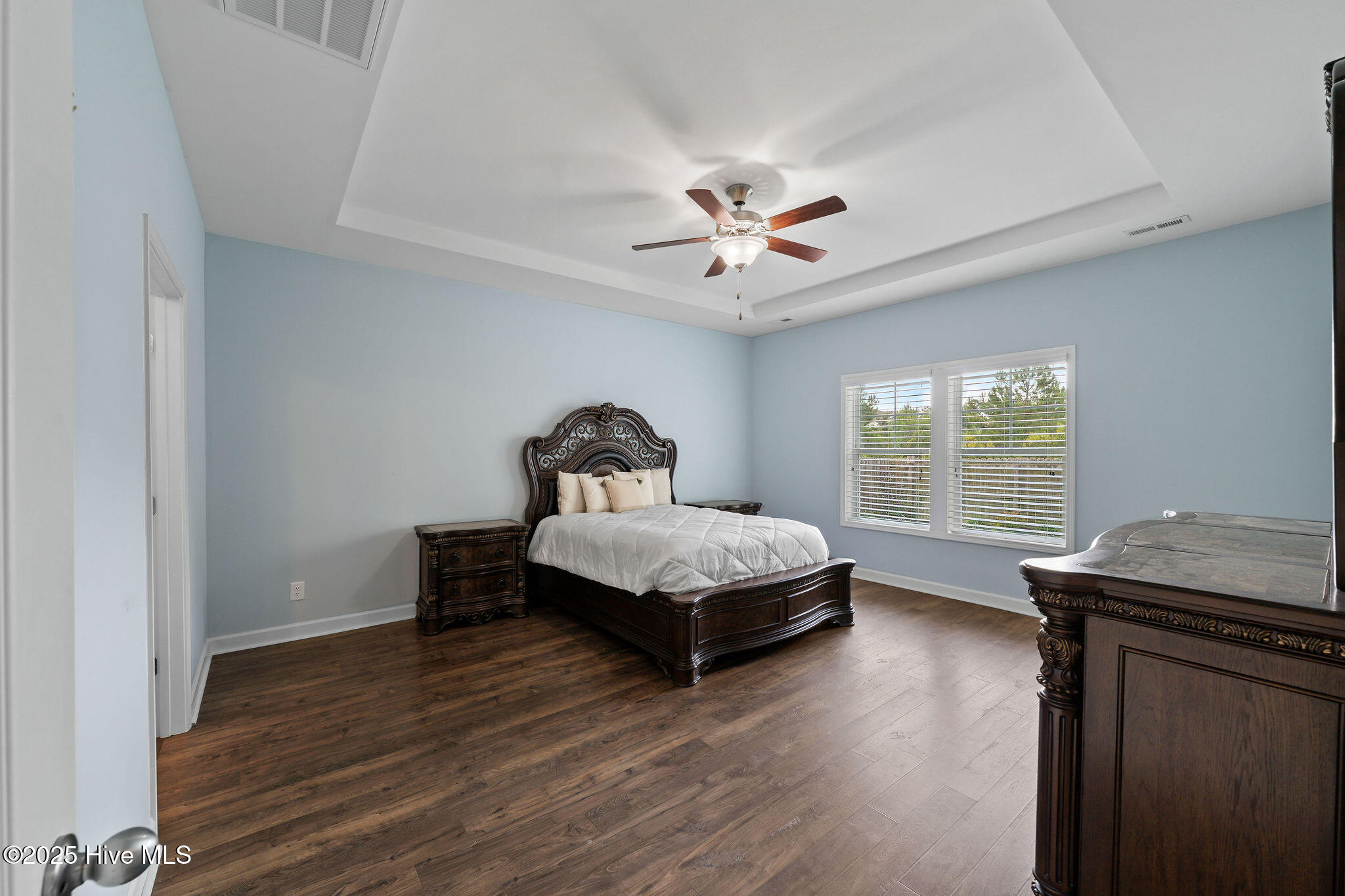 100513961 | Photo 22