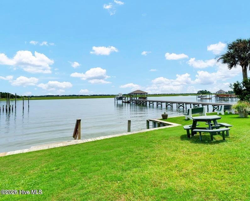 100554088 | Photo 71