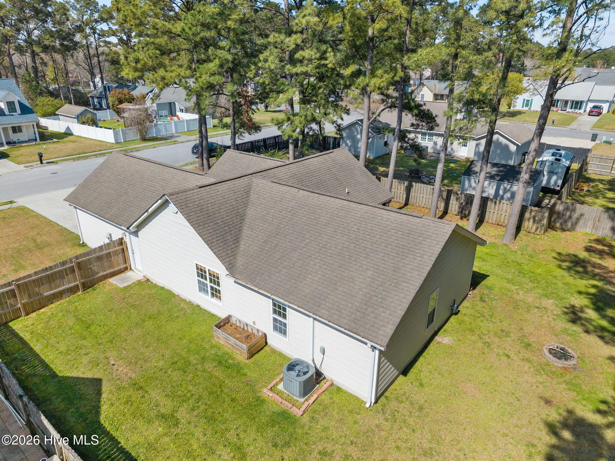 100561998 | Photo 39