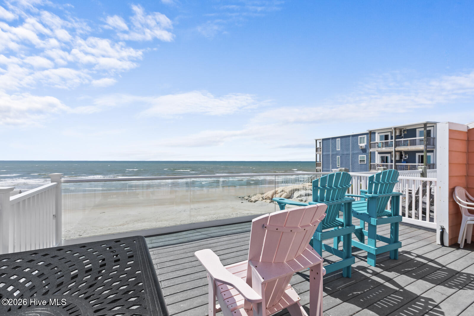 100569371 | Photo 29