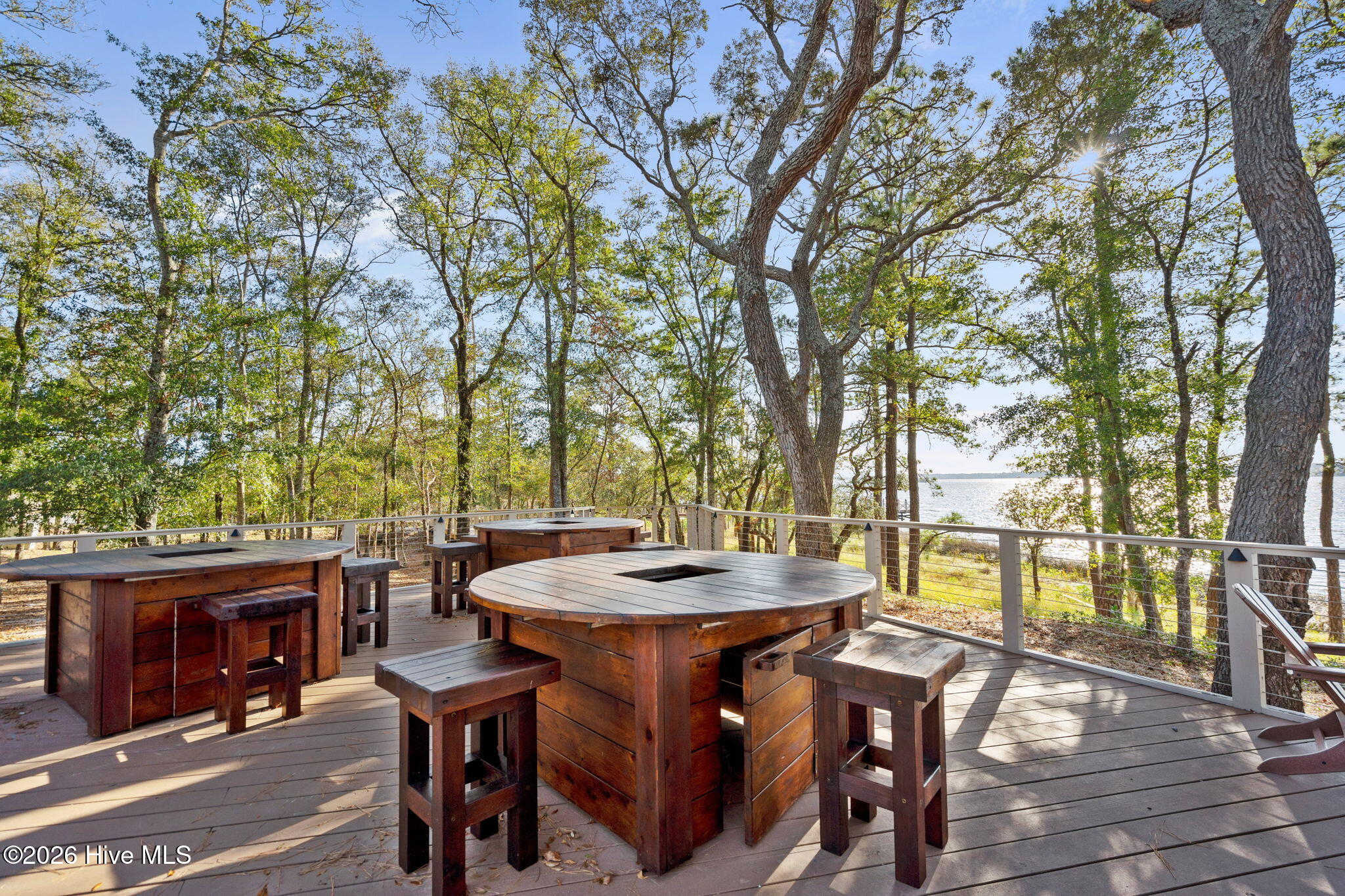 100552762 | Photo 71