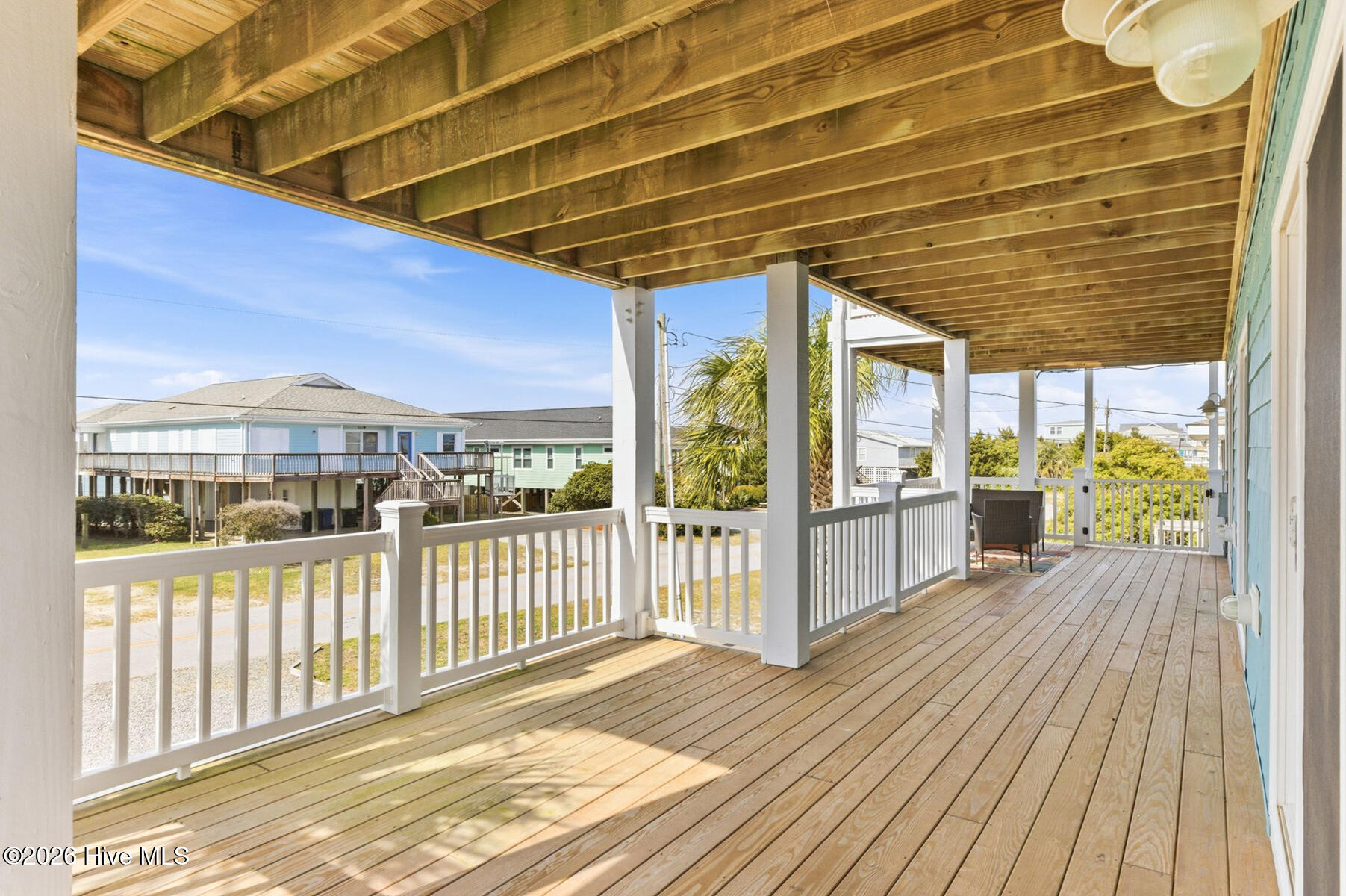 100566384 | Photo 43