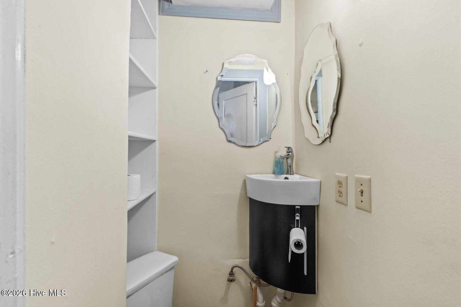 100564876 | Photo 18