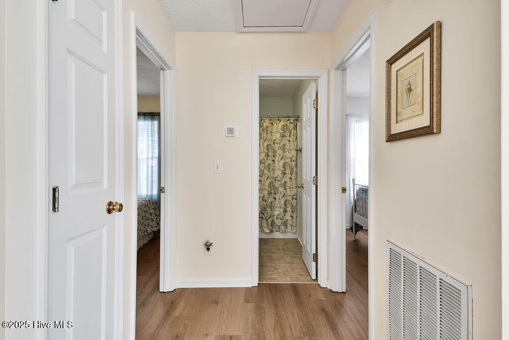 100541367 | Photo 17