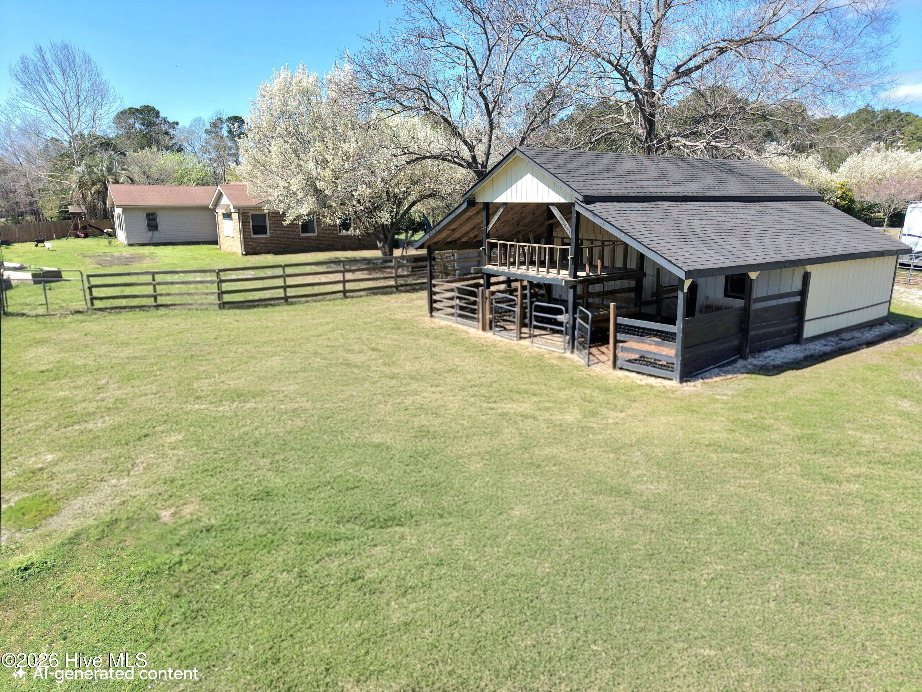 100563427 | Photo 37