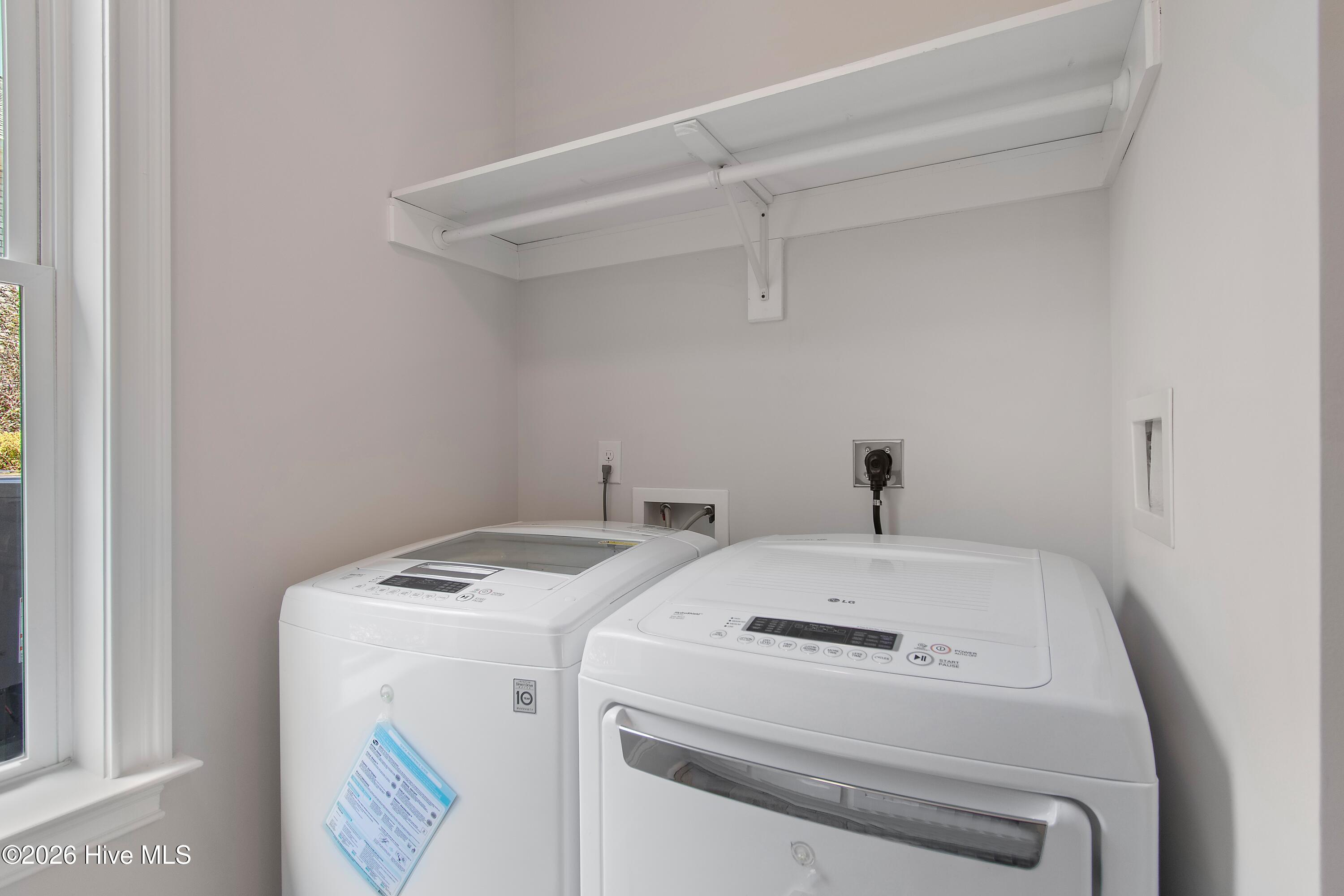 100556573 | Photo 45