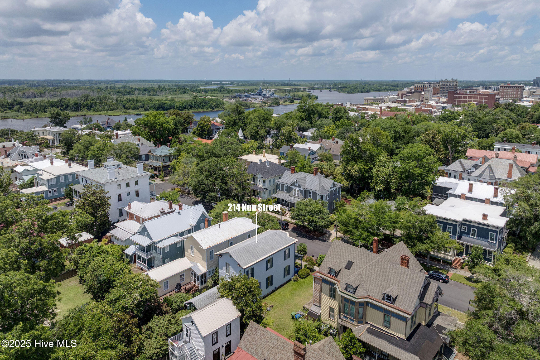 100515844 | Photo 53