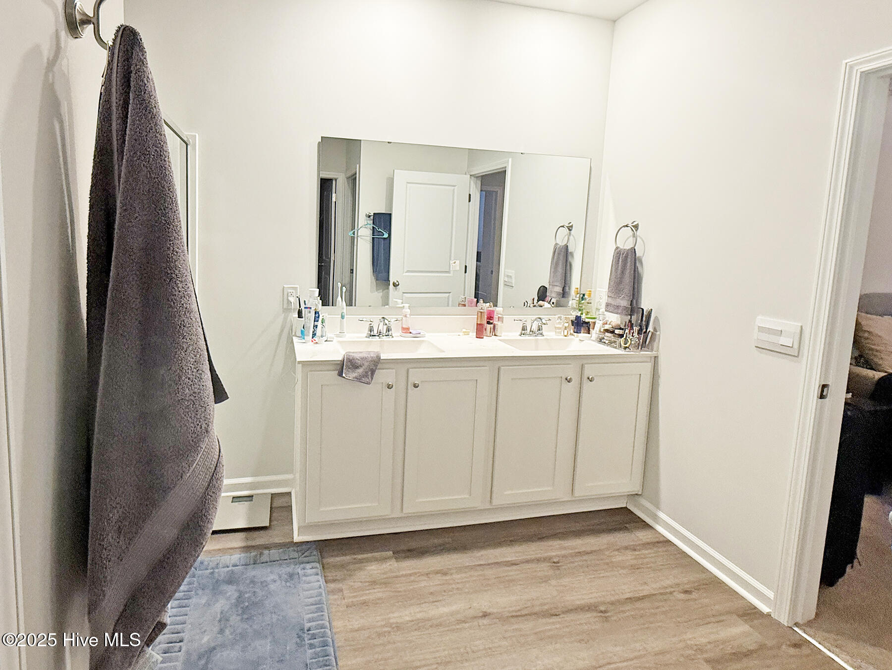 100544374 | Photo 32