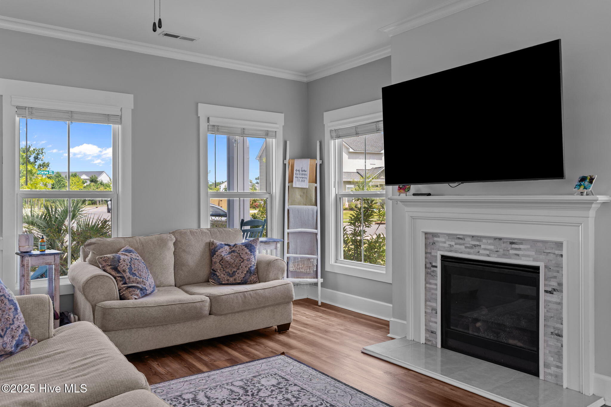 100528839 | Photo 13