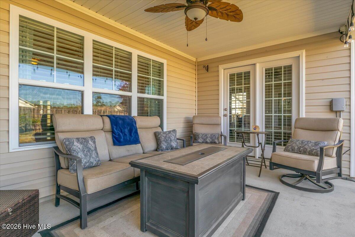 100567099 | Photo 52