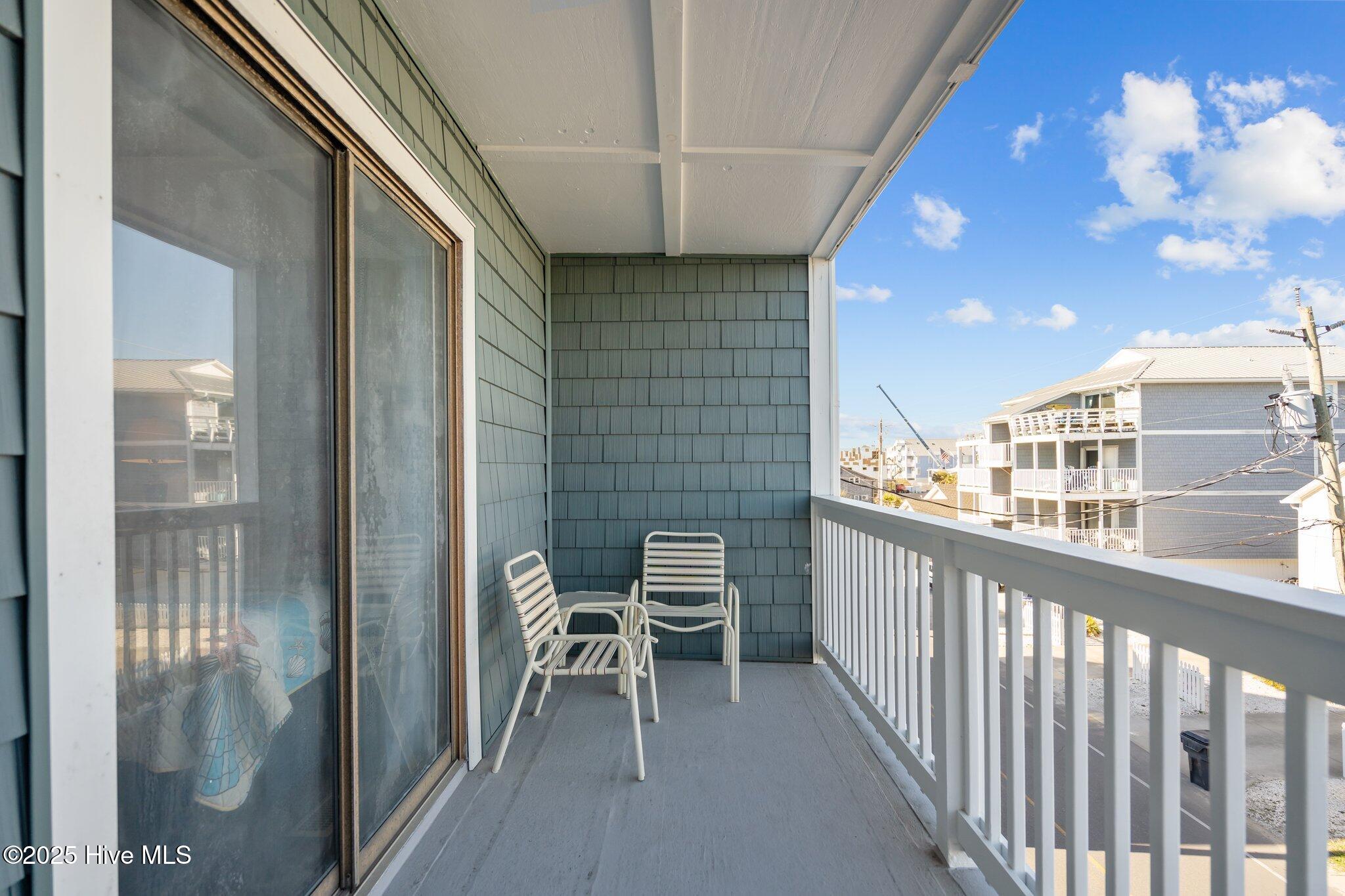 100492428 | Photo 17