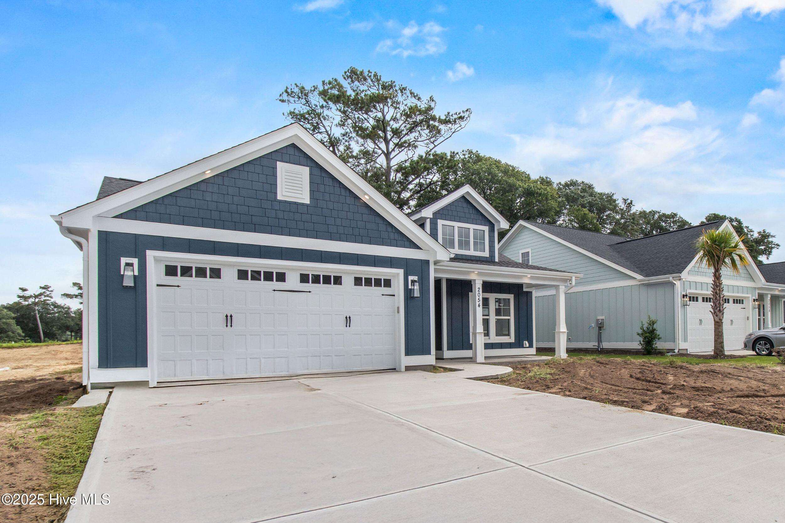 2054 Greenside Manor