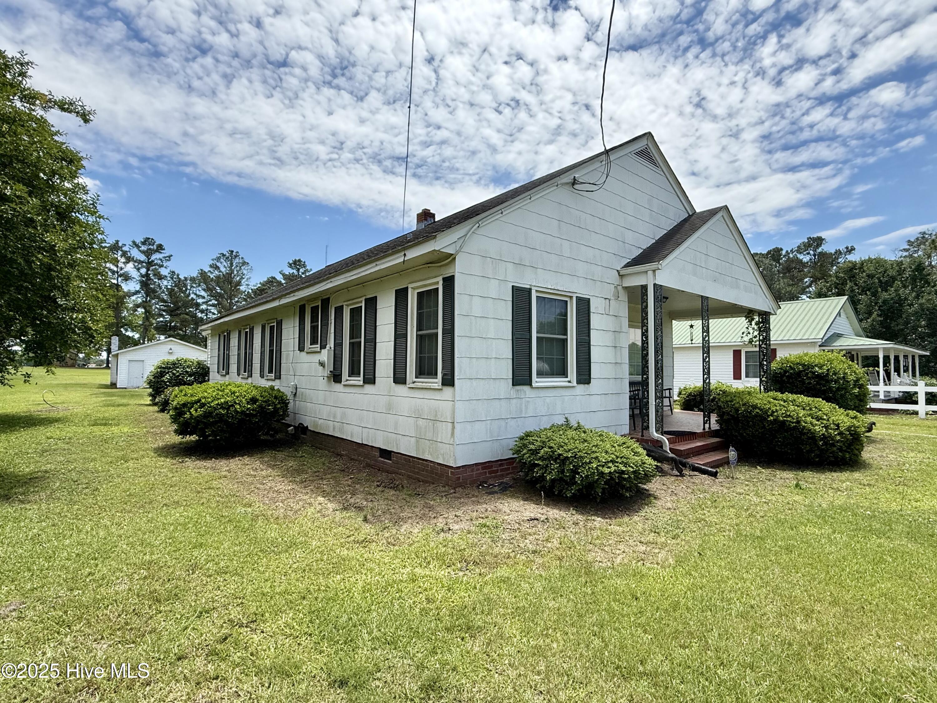 Homes for sale in Williamston, NC | 3773 Bear Grass Rd, Williamston, NC 27892 | MLS# 100506345