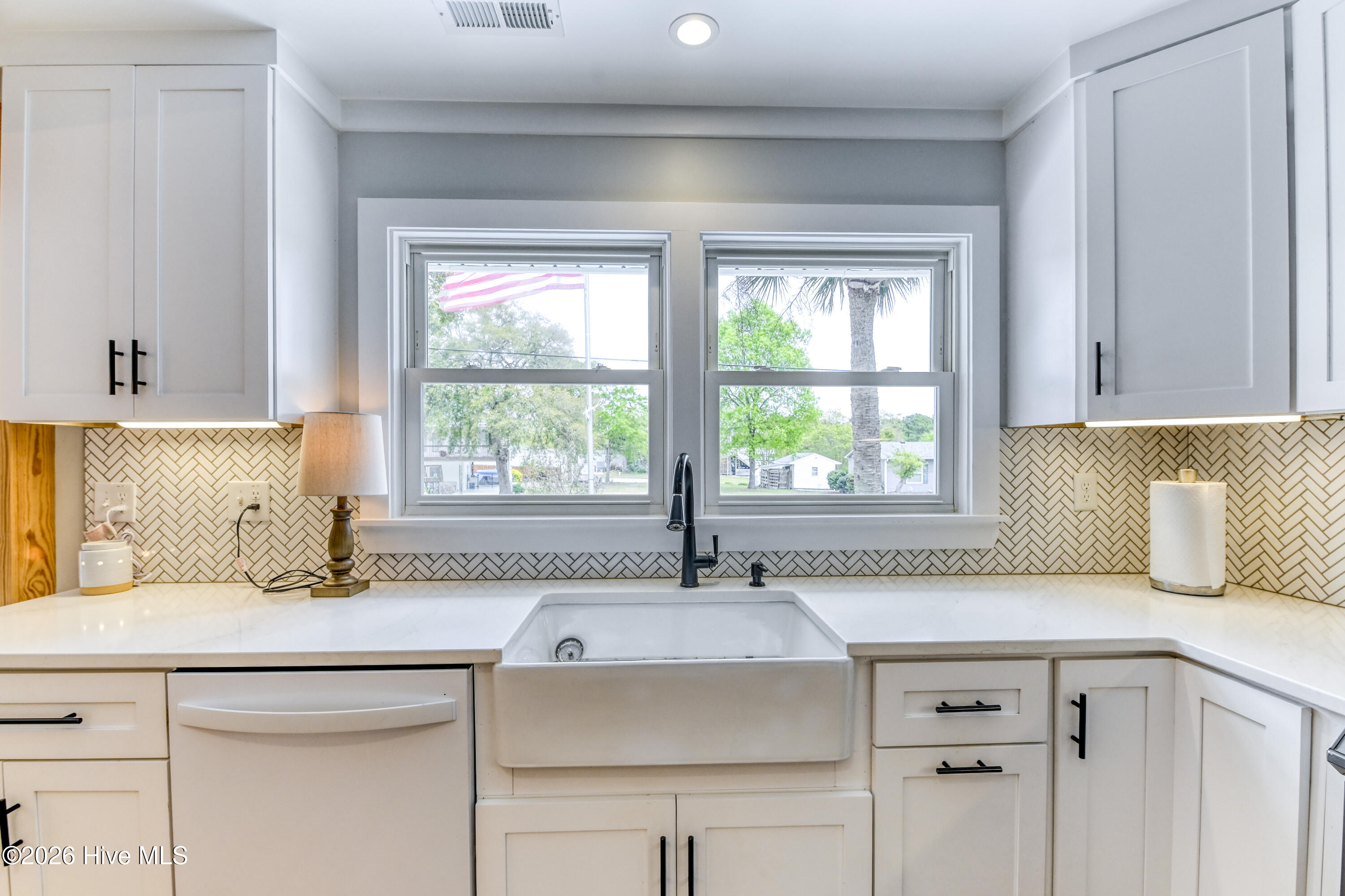 100566355 | Photo 20