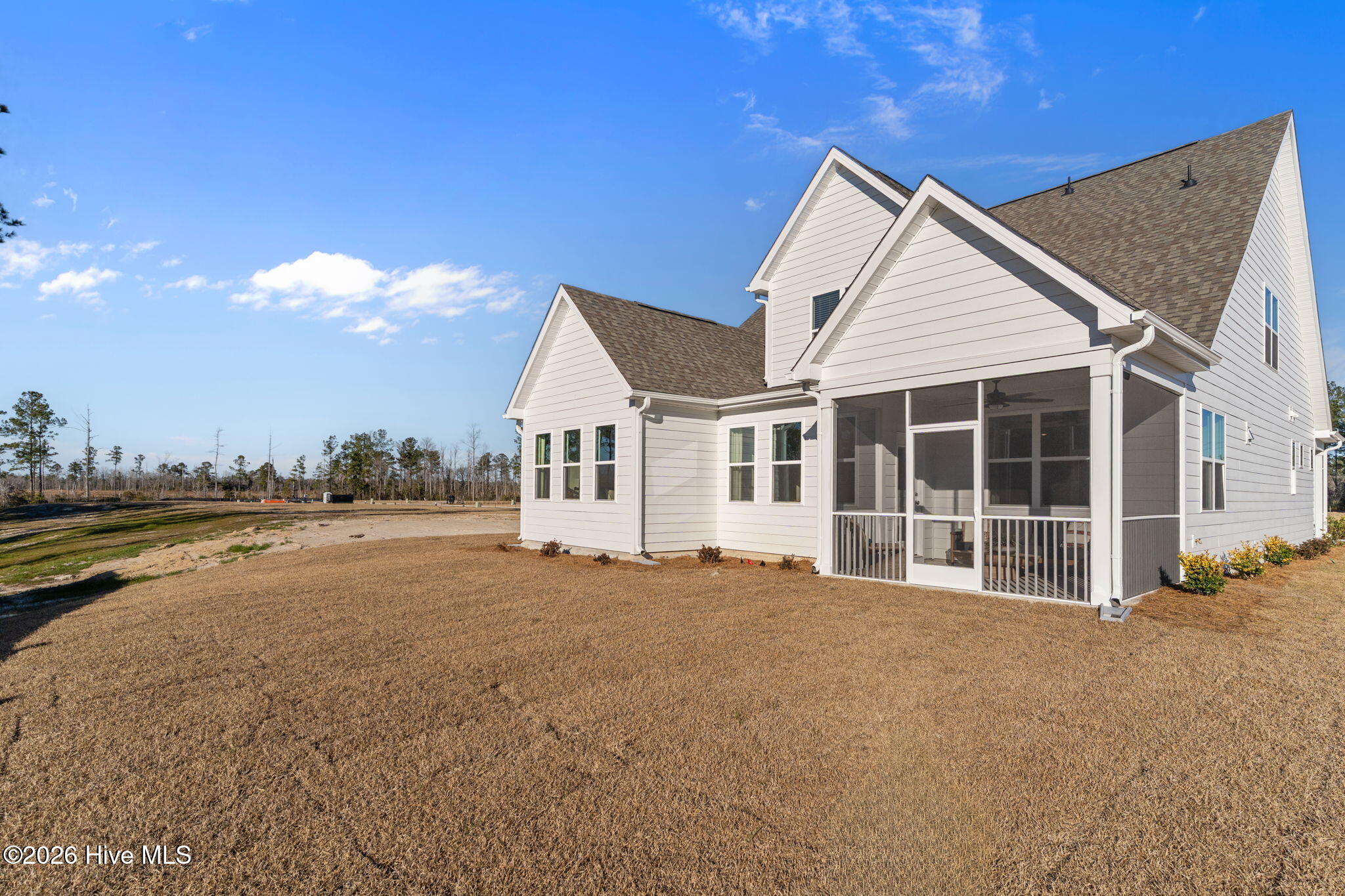 100516667 | Photo 50