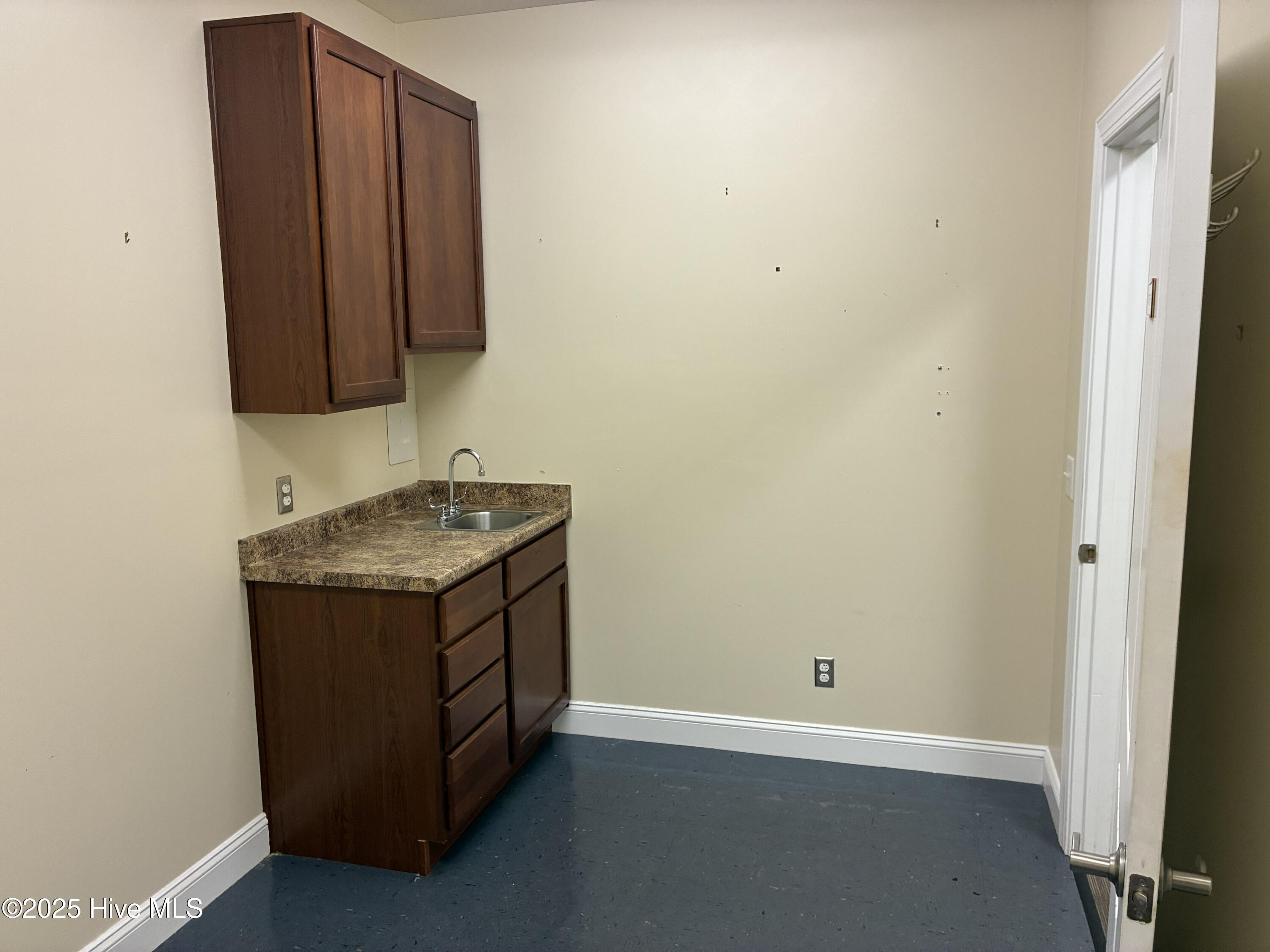 1177 N Road Street, Elizabeth City, NC, 27909