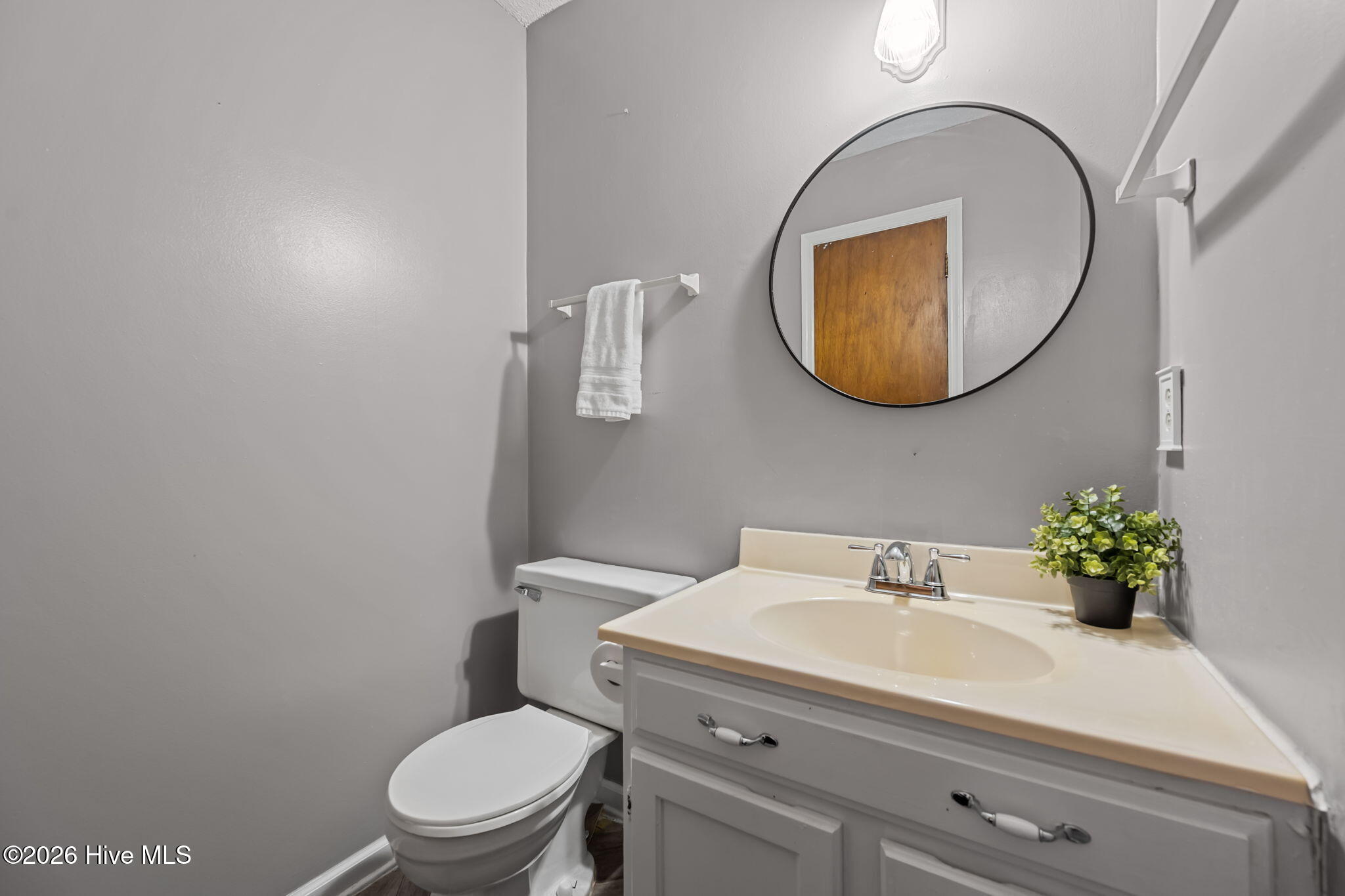 100559332 | Photo 27