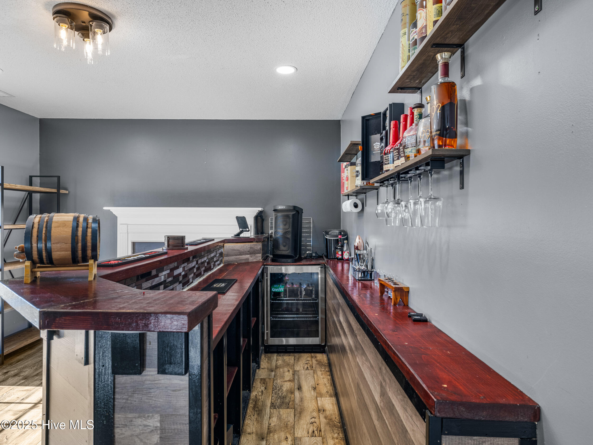 100541472 | Photo 17