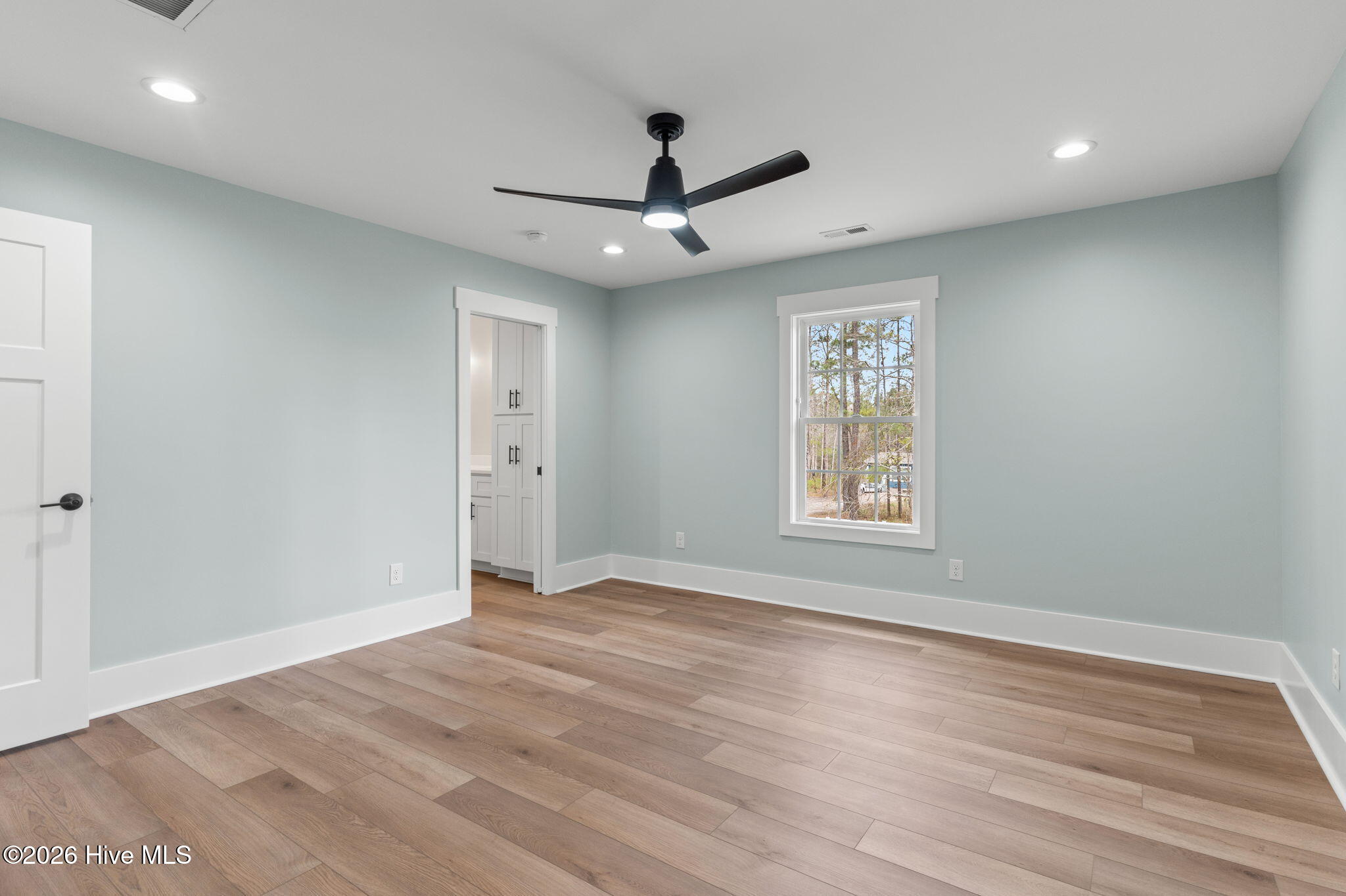 100552938 | Photo 20