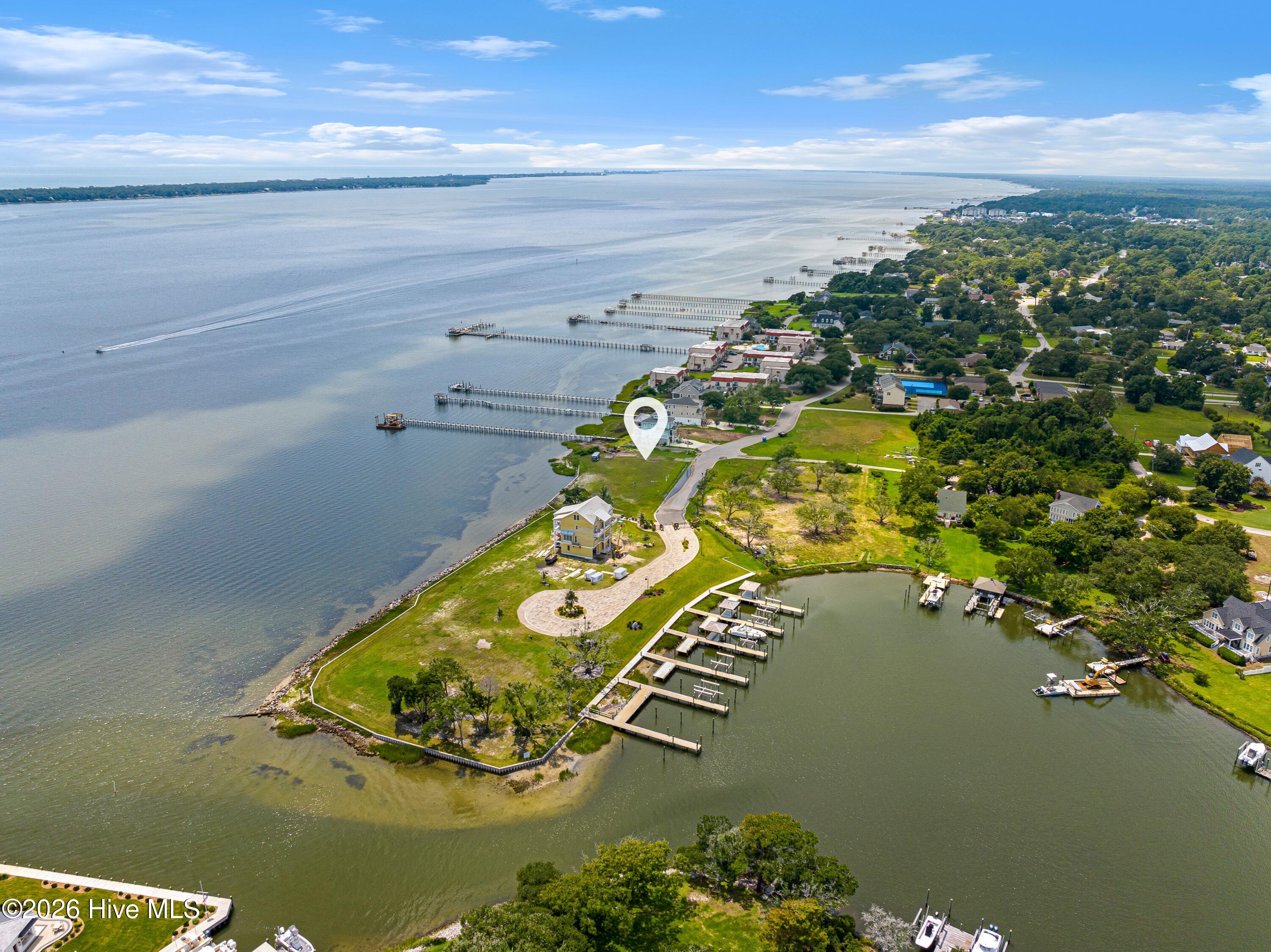 4729 S Shore Drive,Morehead City