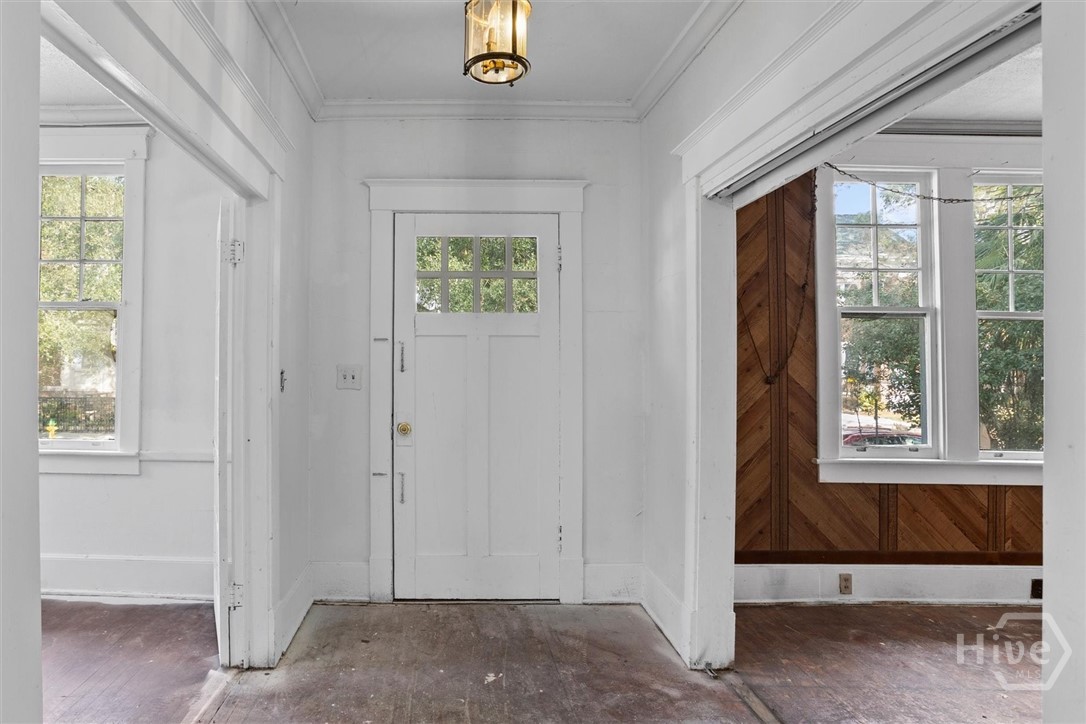 221 E 49th Street, Savannah, GA, 31405