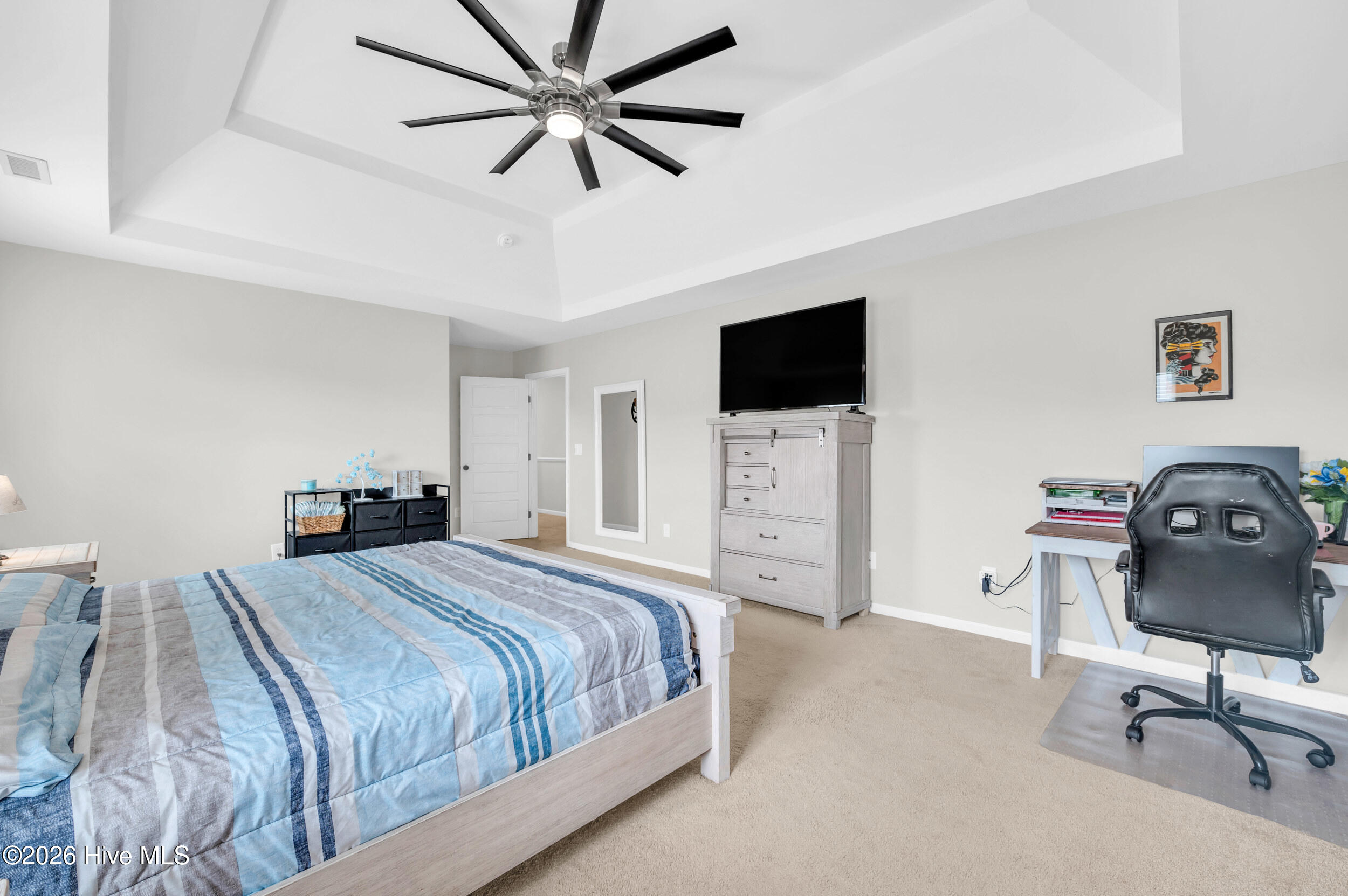 100550798 | Photo 27