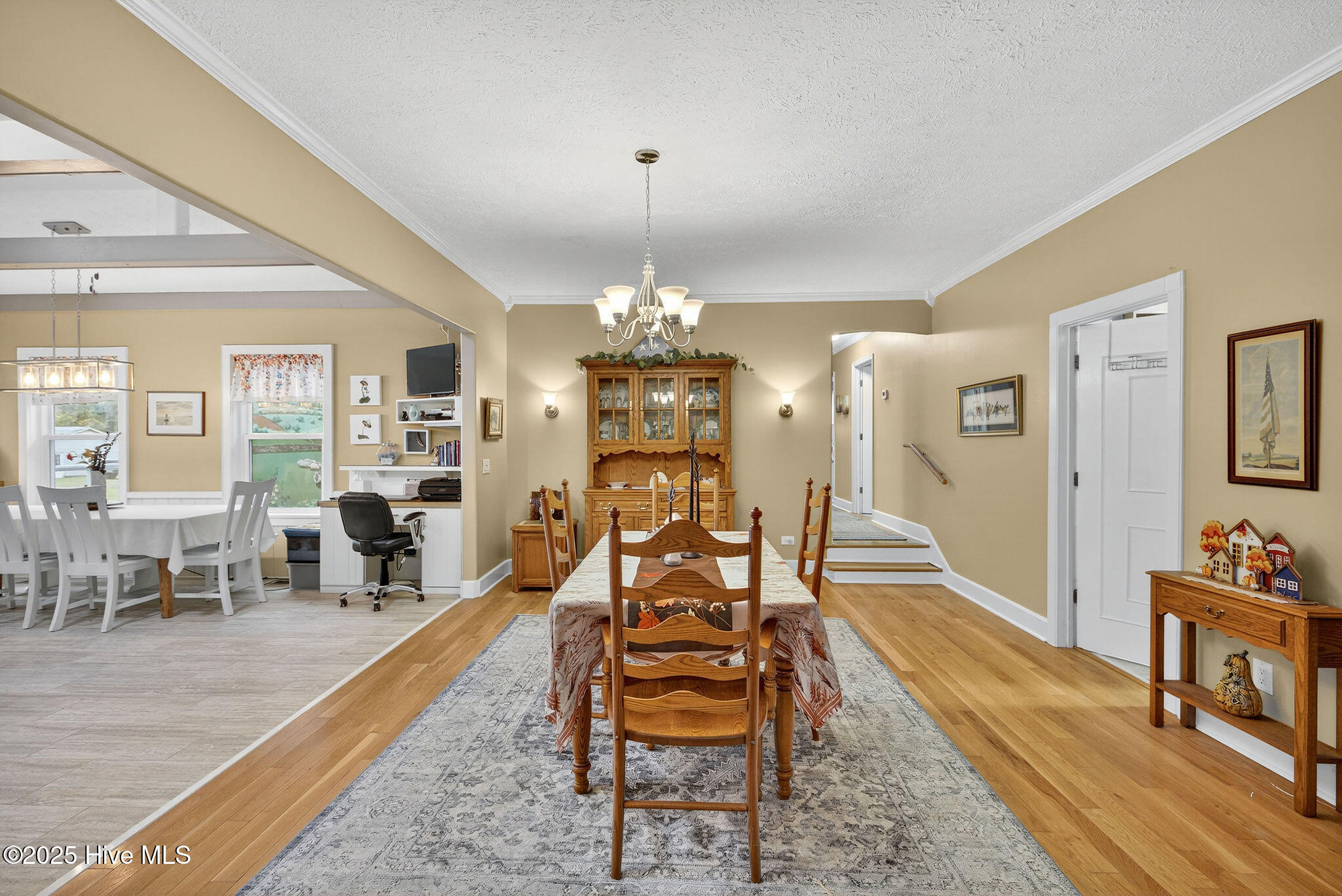 100542936 | Photo 33