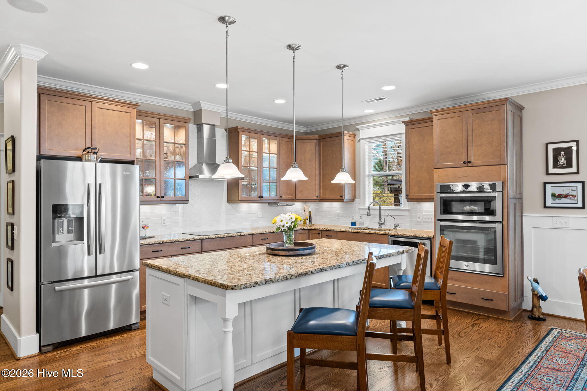 100566382 | Photo 15