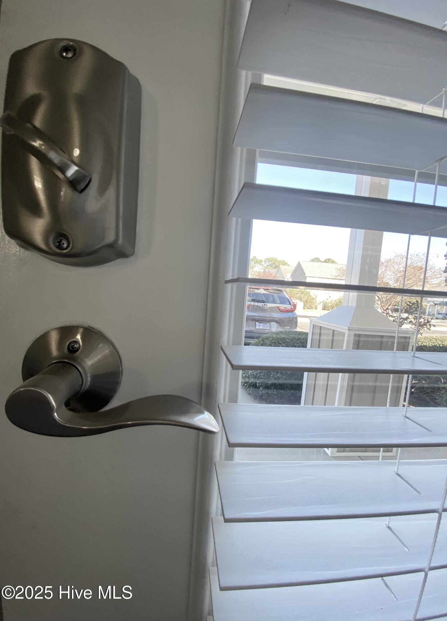 100538059 | Photo 40