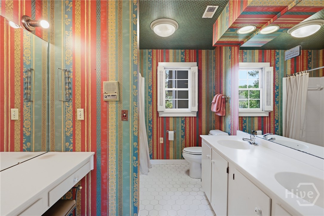 402 E 44th Street, Savannah, GA, 31405