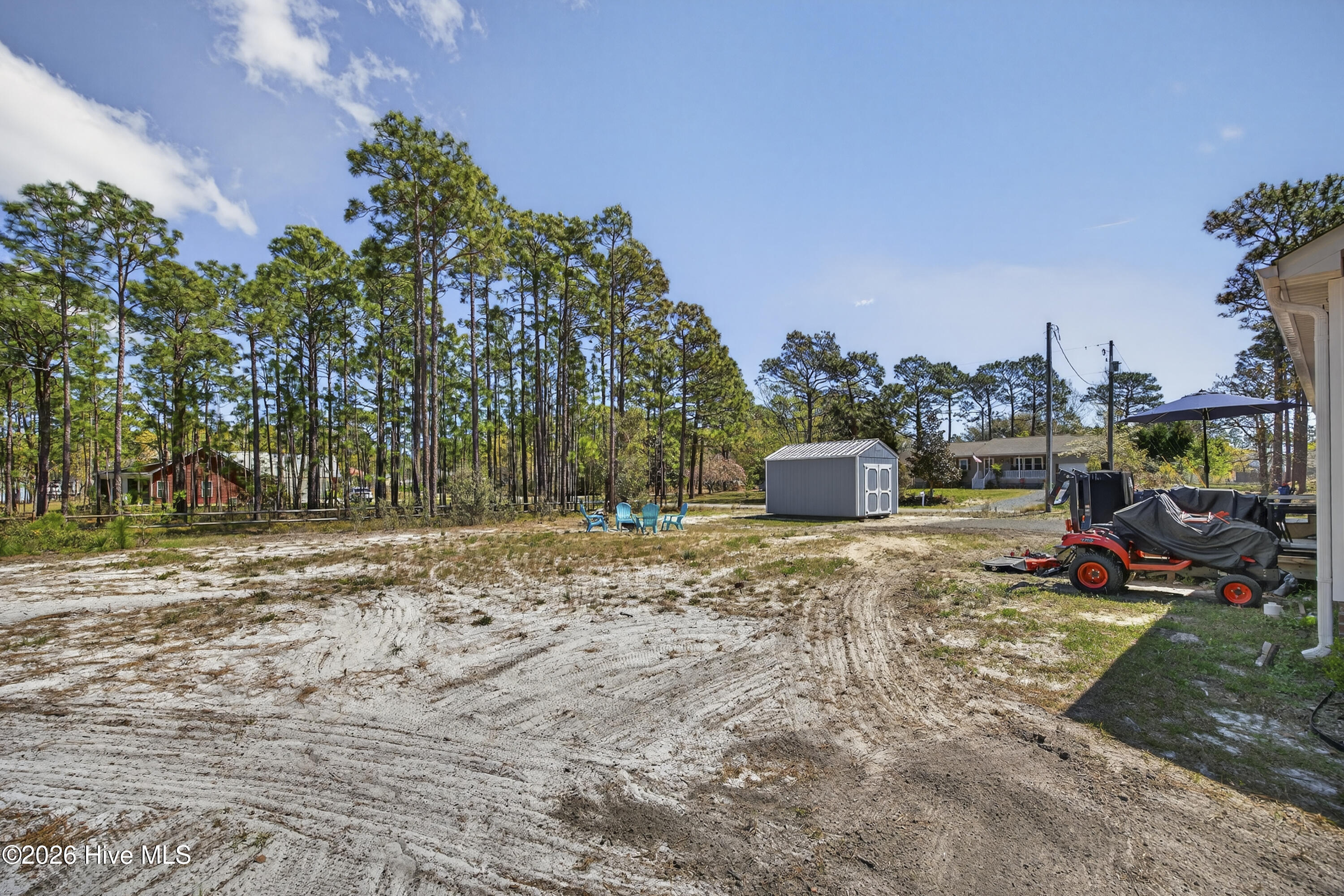 100548706 | Photo 61