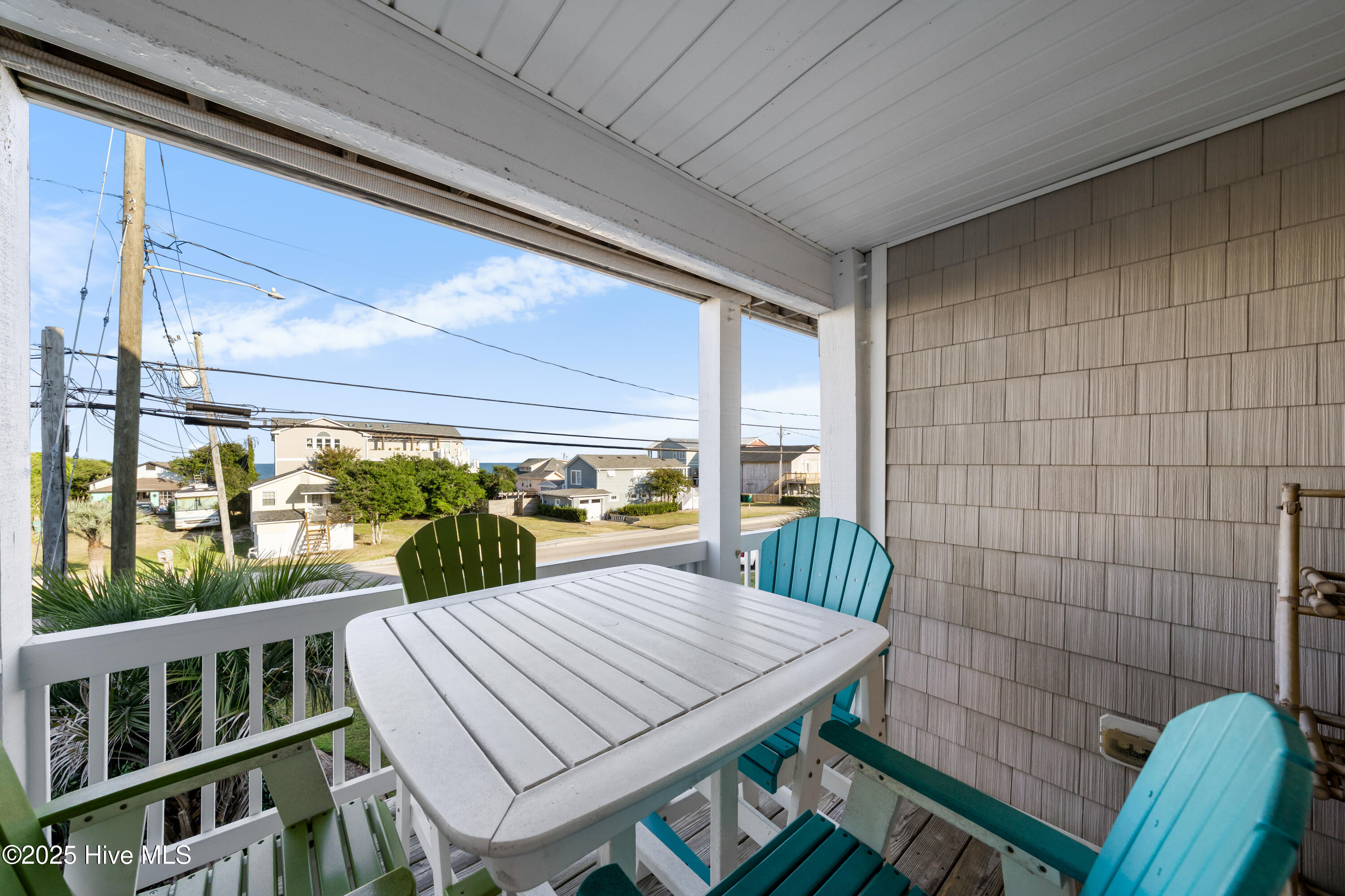 100532261 | Photo 39