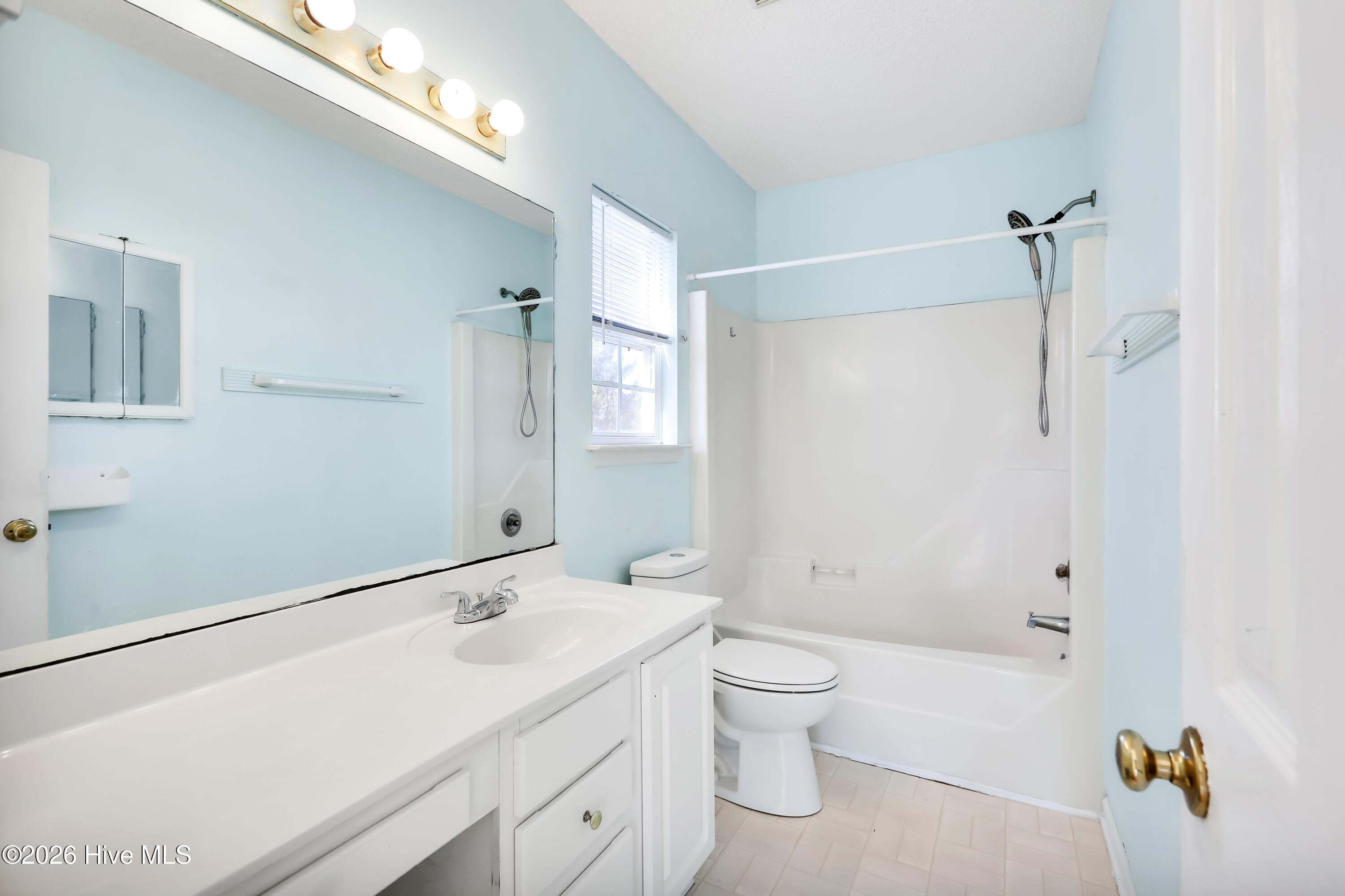 100550407 | Photo 20