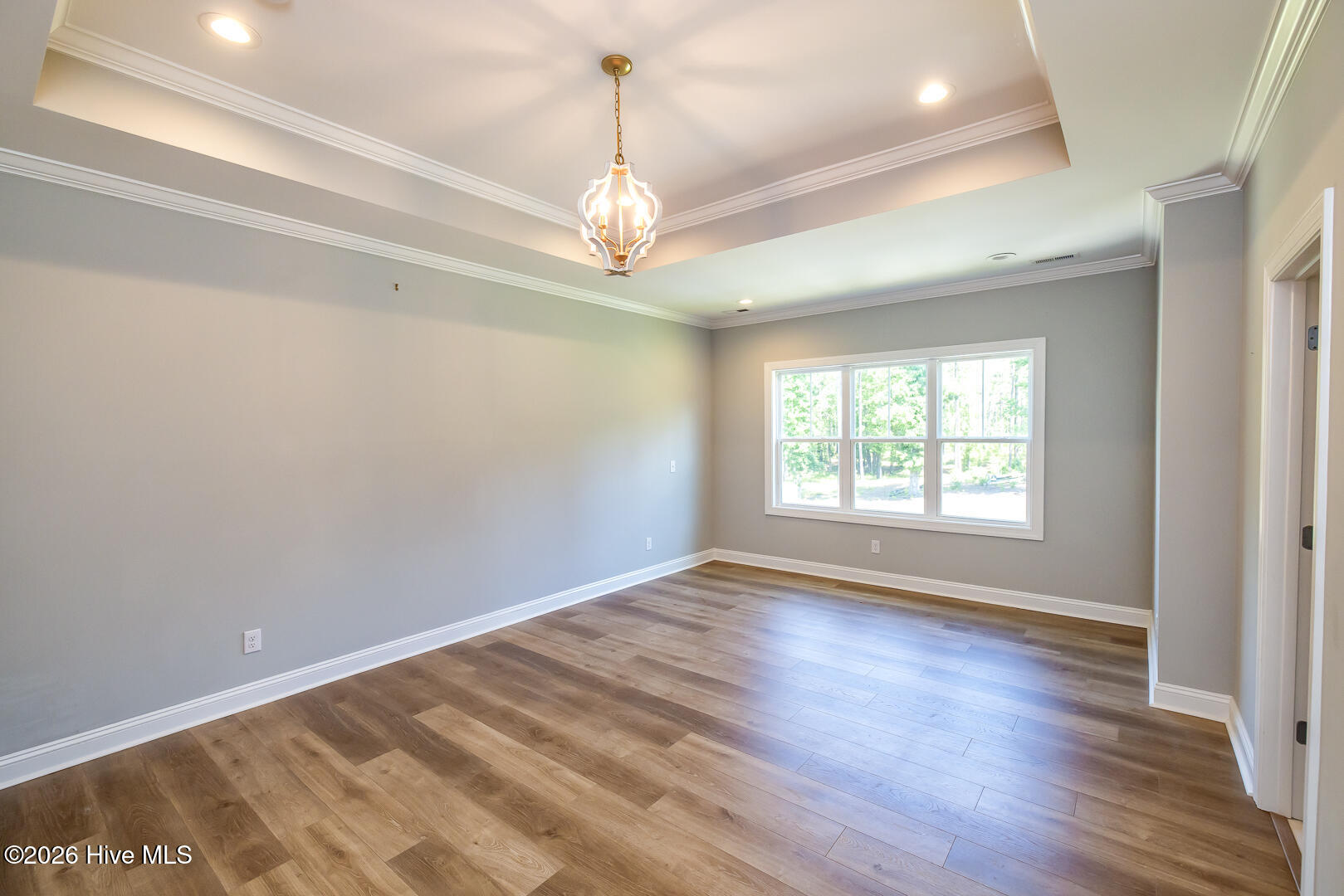 100574404 | Photo 9