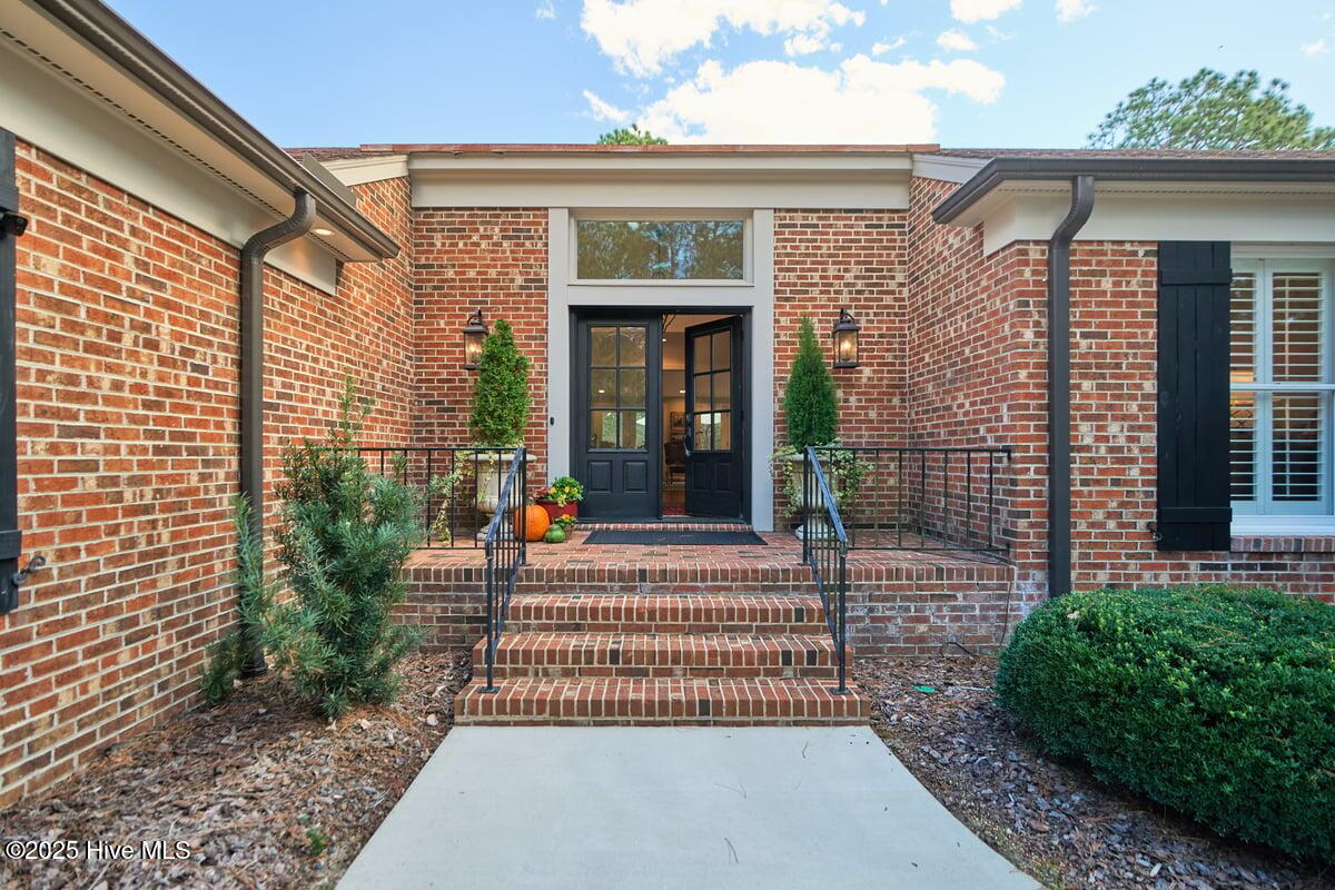 Homes for sale in Pinehurst, NC | 25 Linville Dr, Pinehurst, NC 28374 | MLS# 100540994