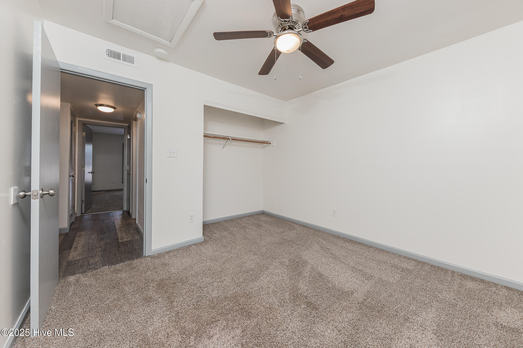 100546793 | Photo 17