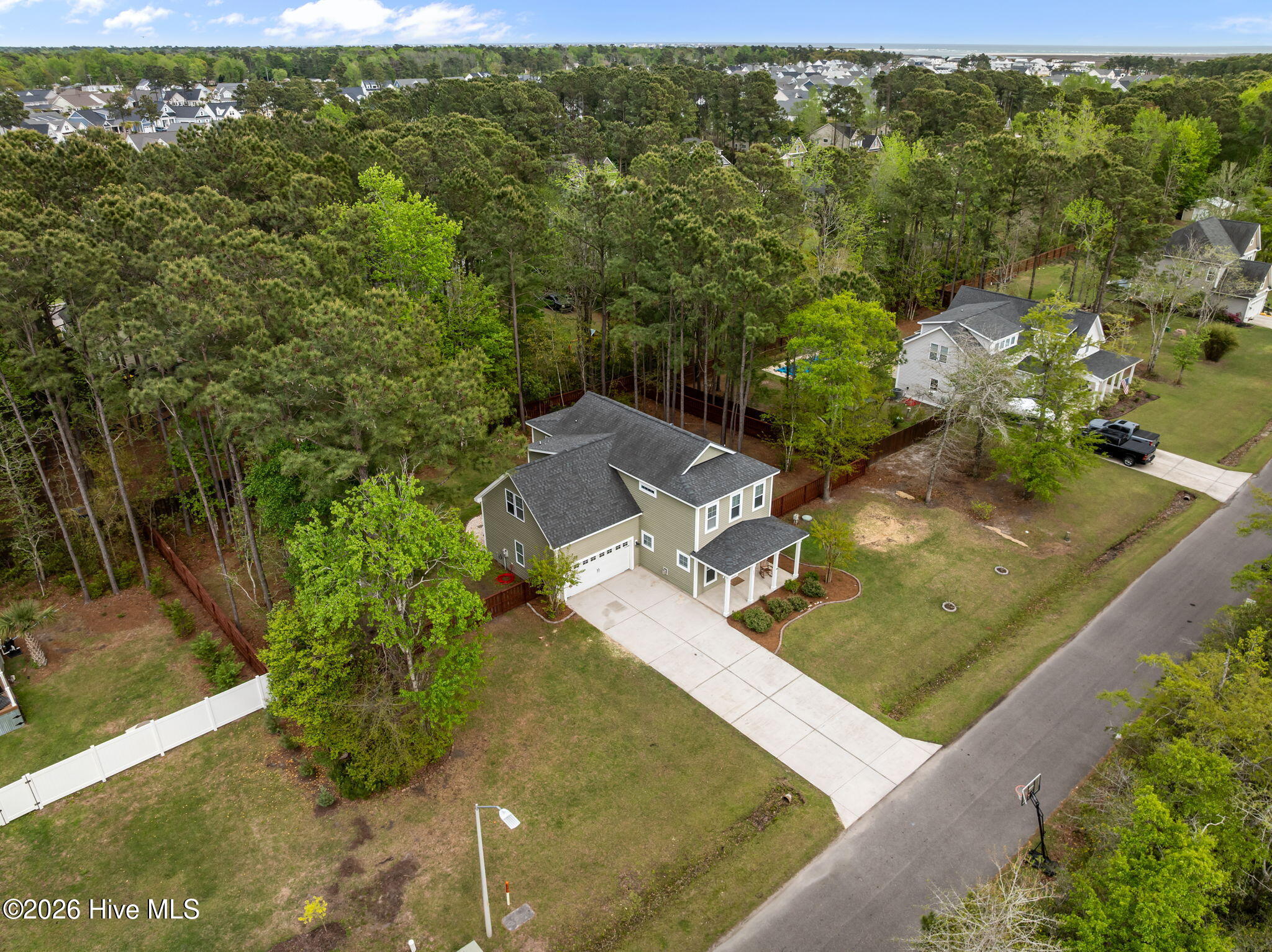 100565759 | Photo 50